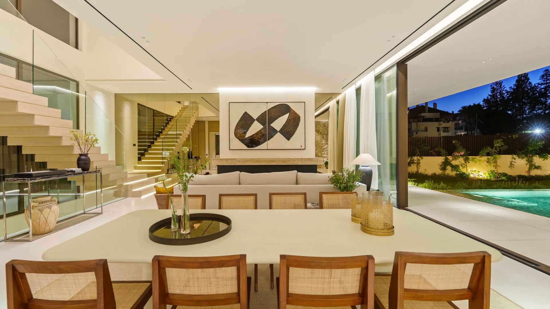 Villa for sale in Marbella Golden Mile with 5 bedrooms