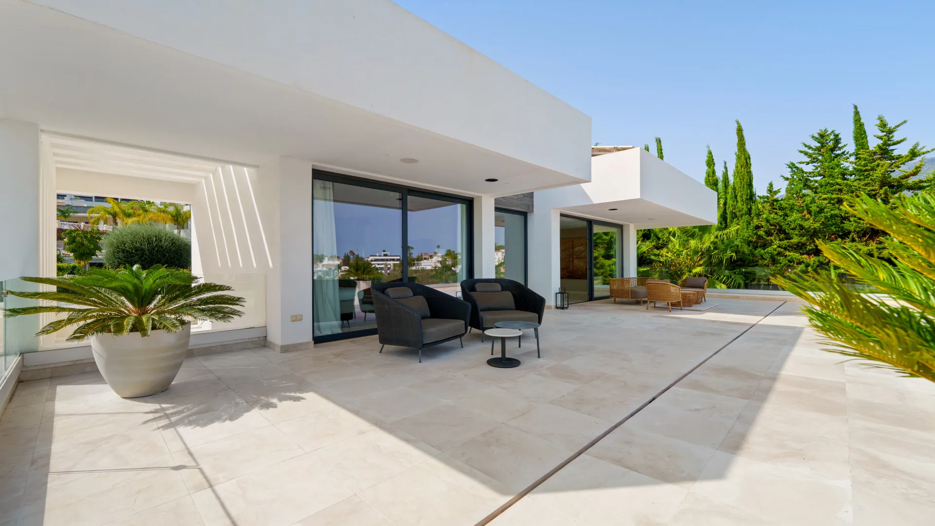 For sale Nueva Andalucia villa