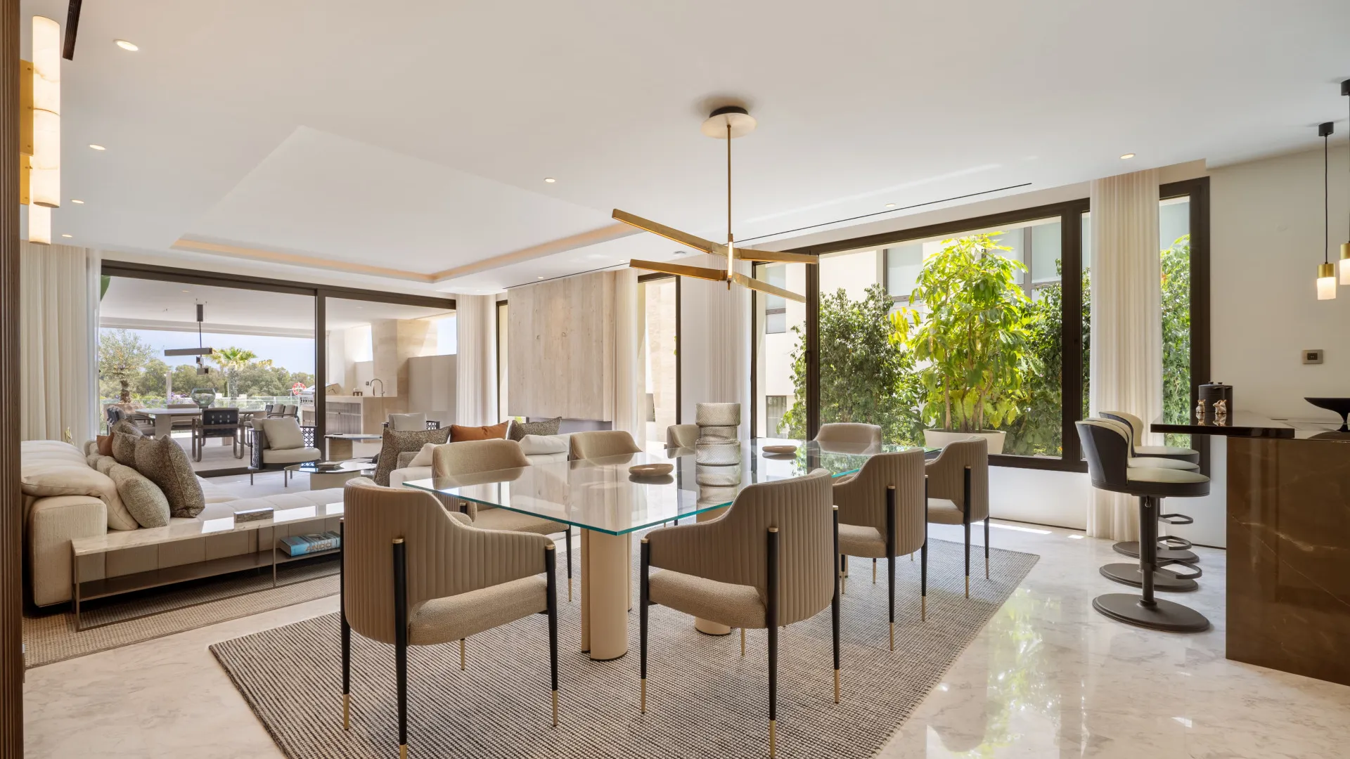 Duplex for sale in Marbella Golden Mile with 5 bedrooms