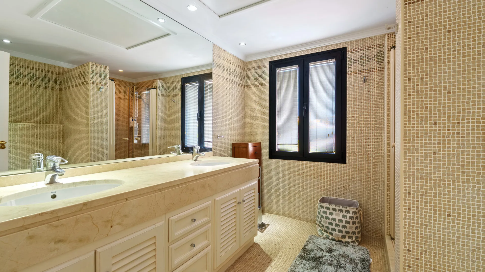 Puerto del Almendro, villa en venta de 9 dormitorios