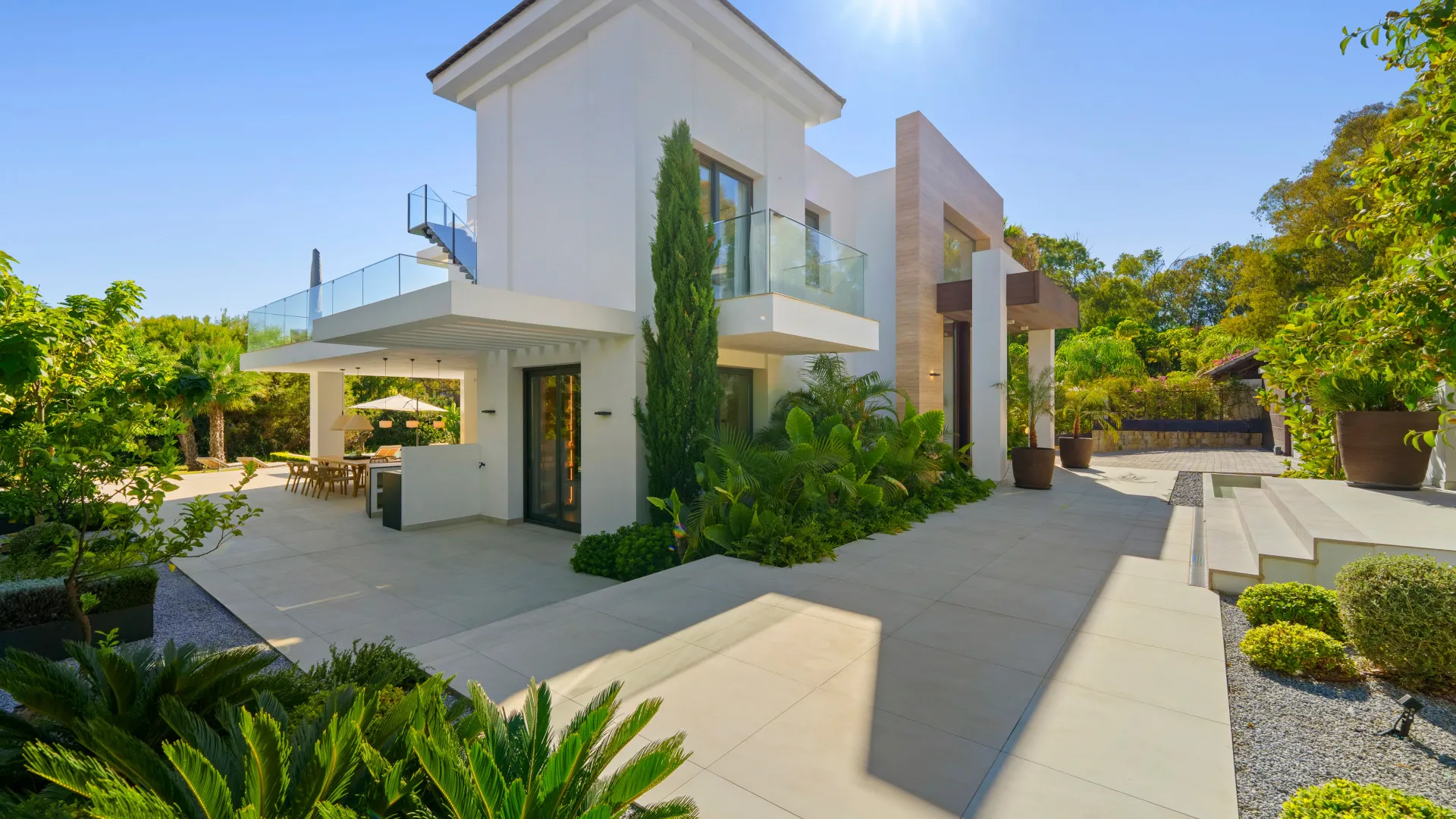Buy Altos de Puente Romano villa