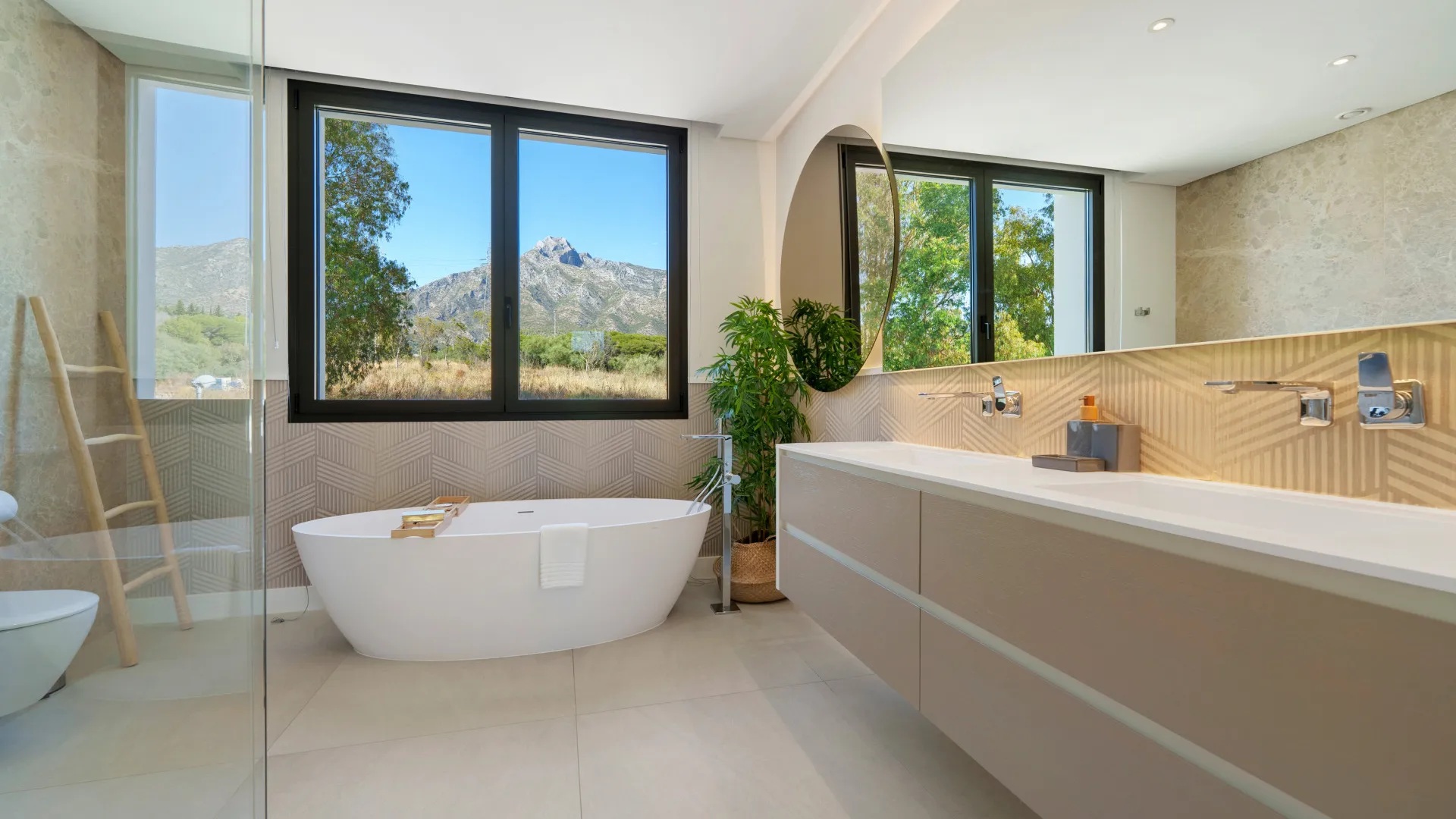 Buy Altos de Puente Romano villa