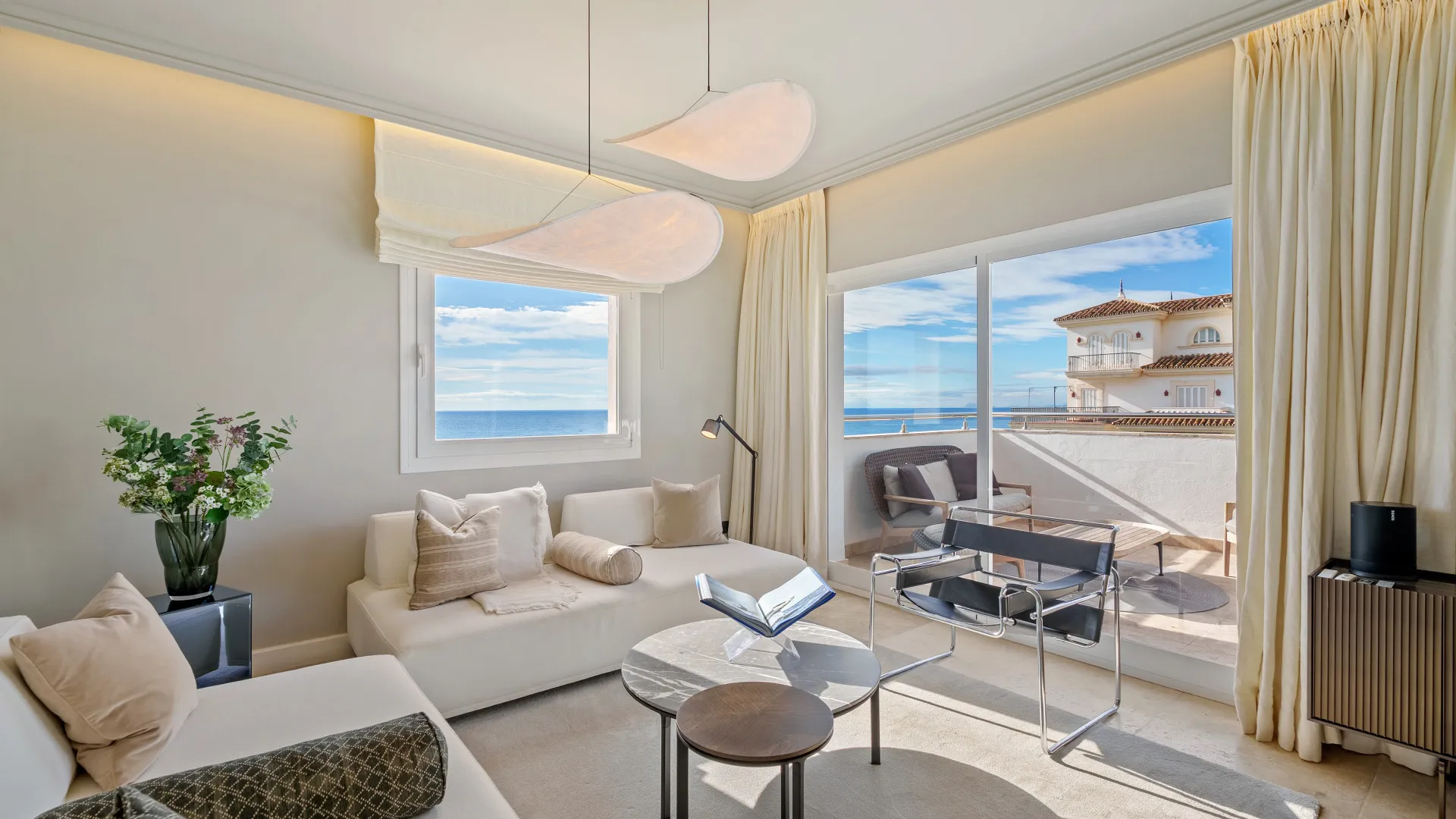 For sale Andalucia del Mar apartment with 2 bedrooms