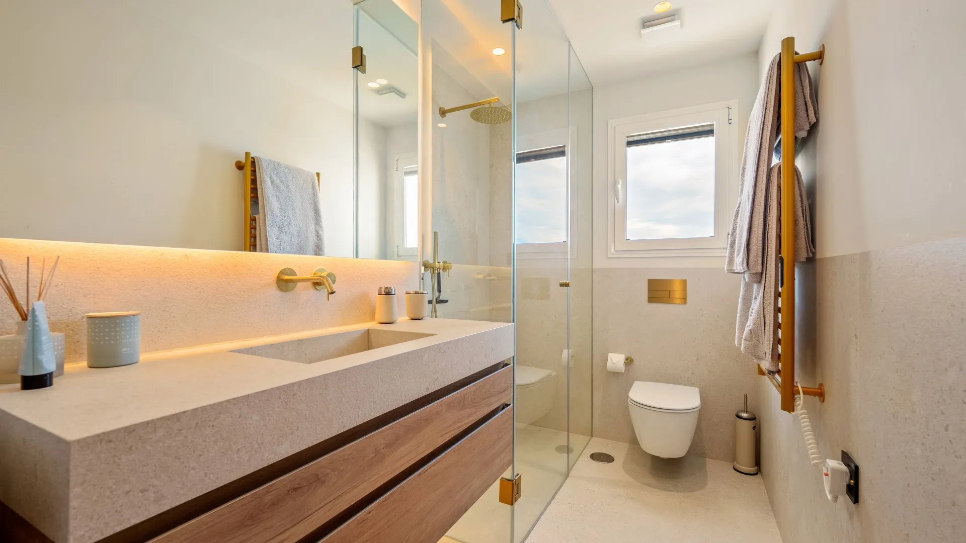 For sale Andalucia del Mar apartment with 2 bedrooms