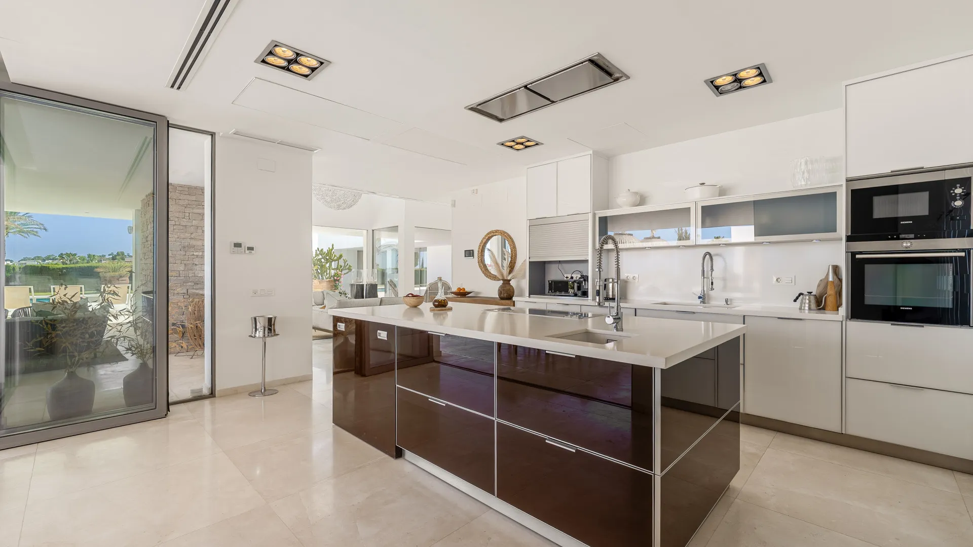 For sale La Cerquilla villa with 7 bedrooms