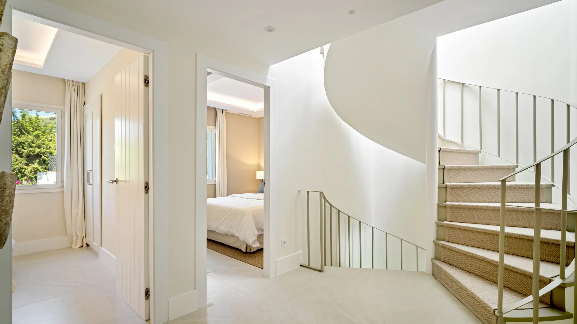 Se vende adosado en La Quinta con 4 dormitorios