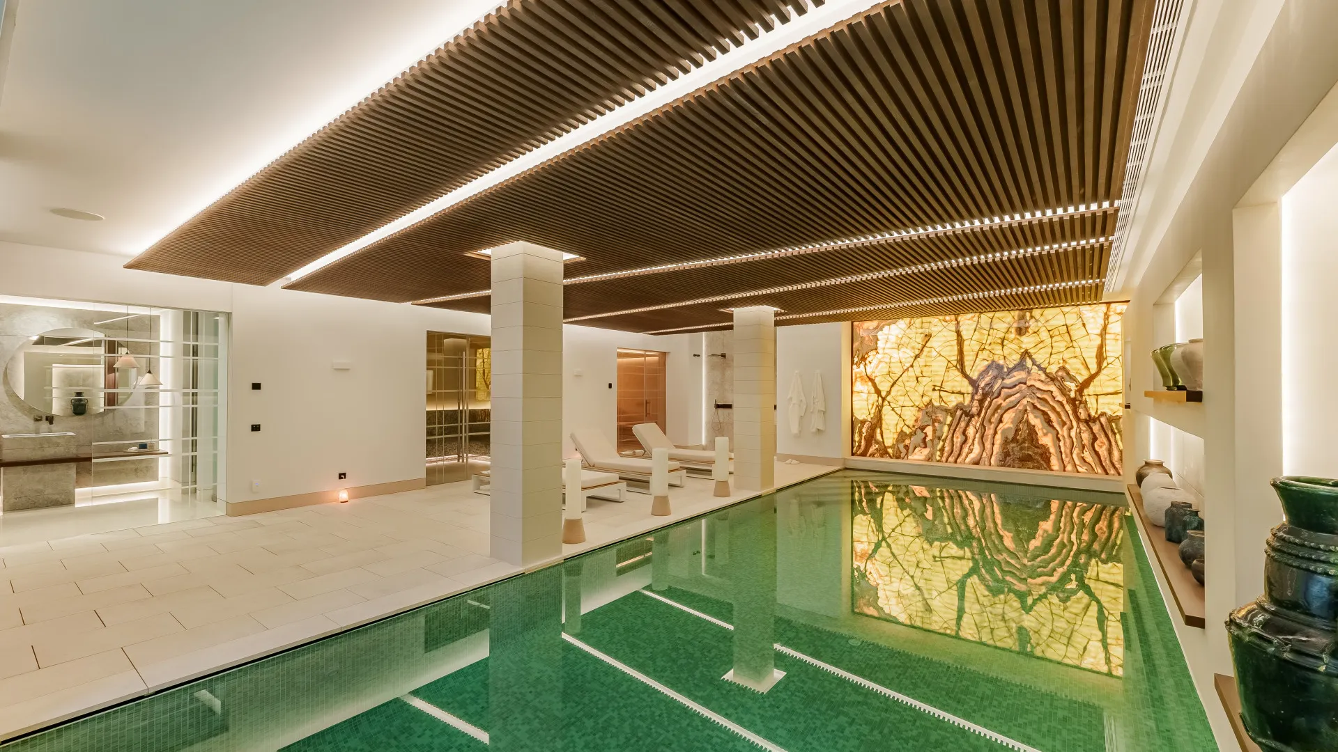 8 bedrooms La Quinta villa for sale