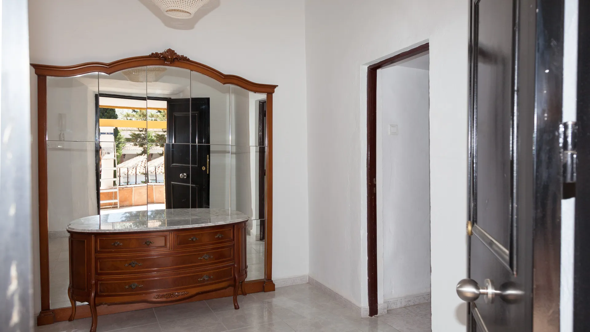 Comprar villa de 5 dormitorios en Mijas