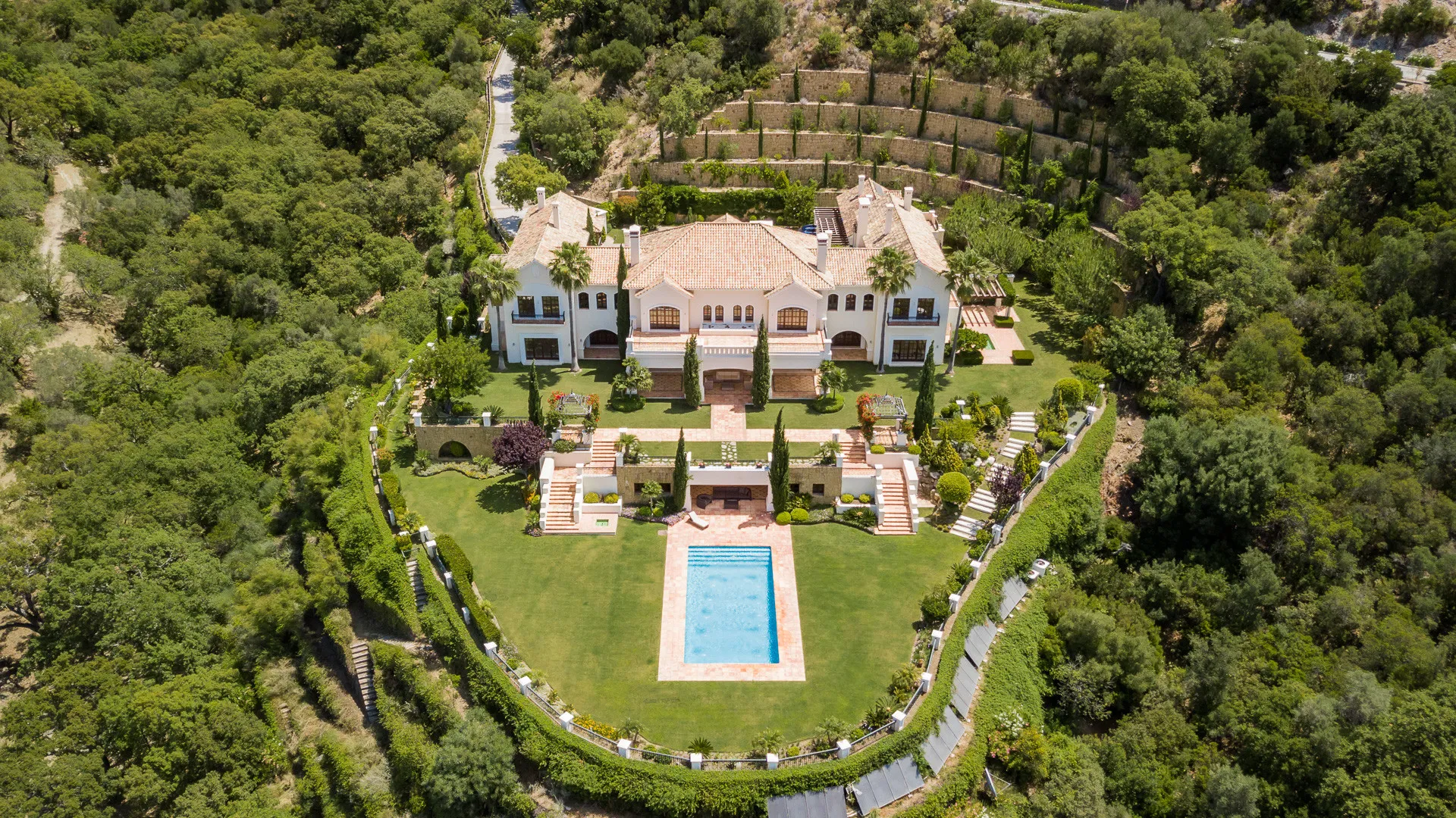 10 bedrooms La Zagaleta villa for sale