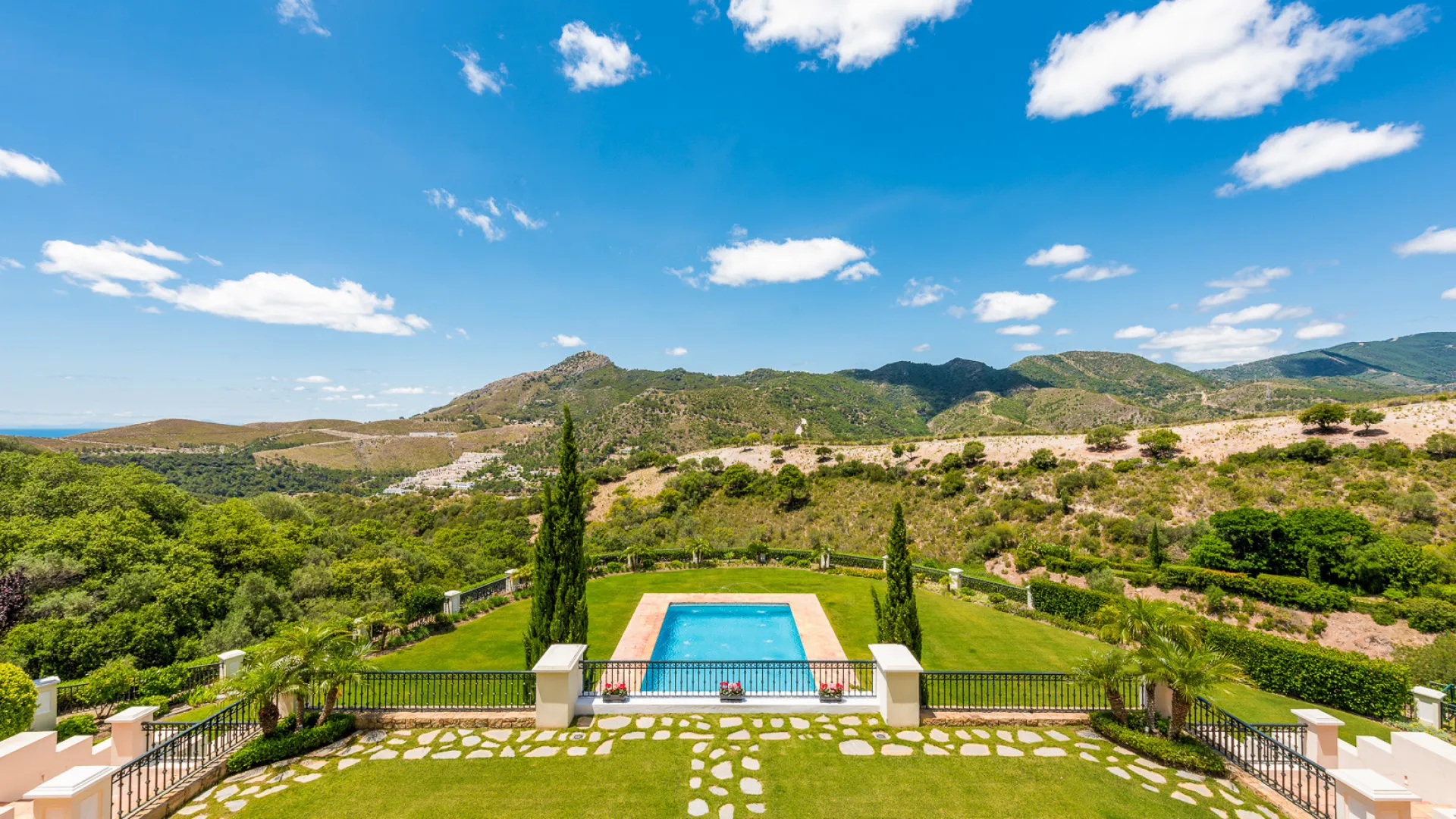 10 bedrooms La Zagaleta villa for sale