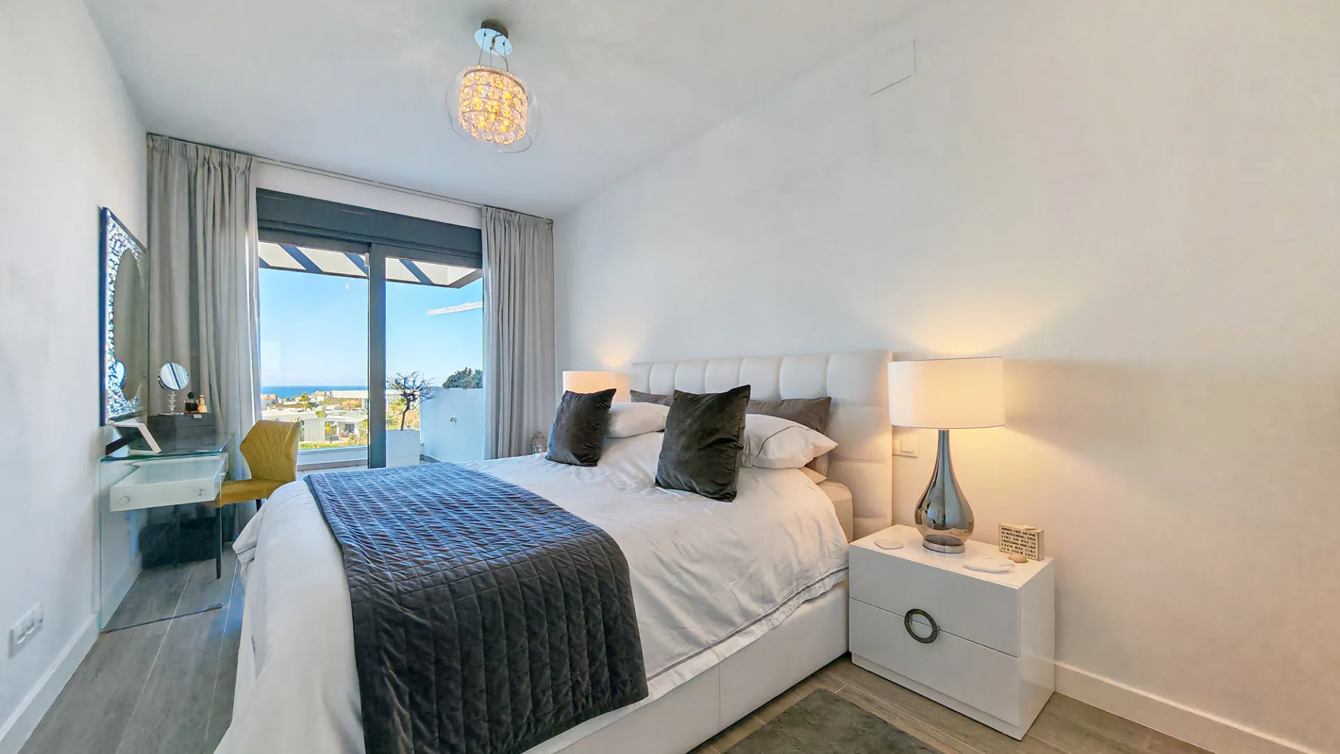 Penthouse in Cabopino for sale