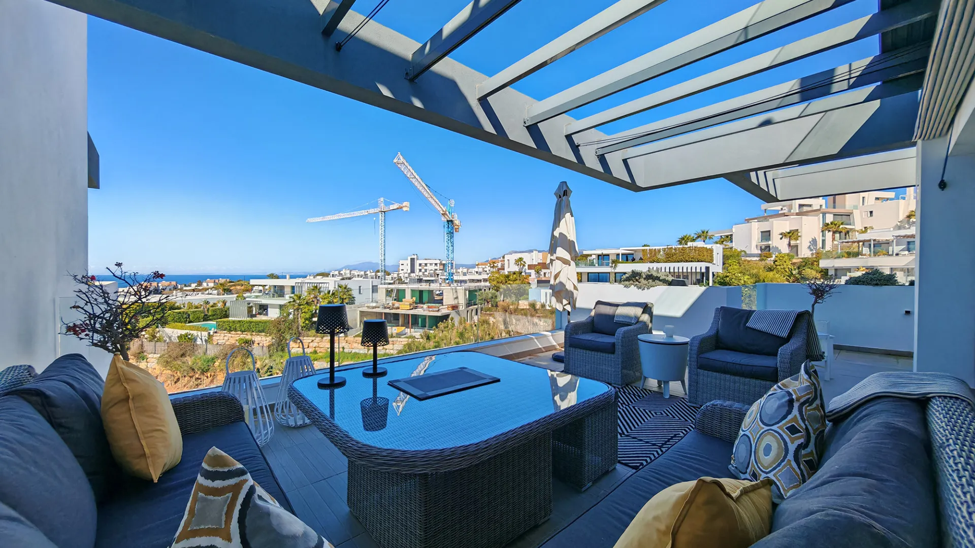 Penthouse in Cabopino for sale