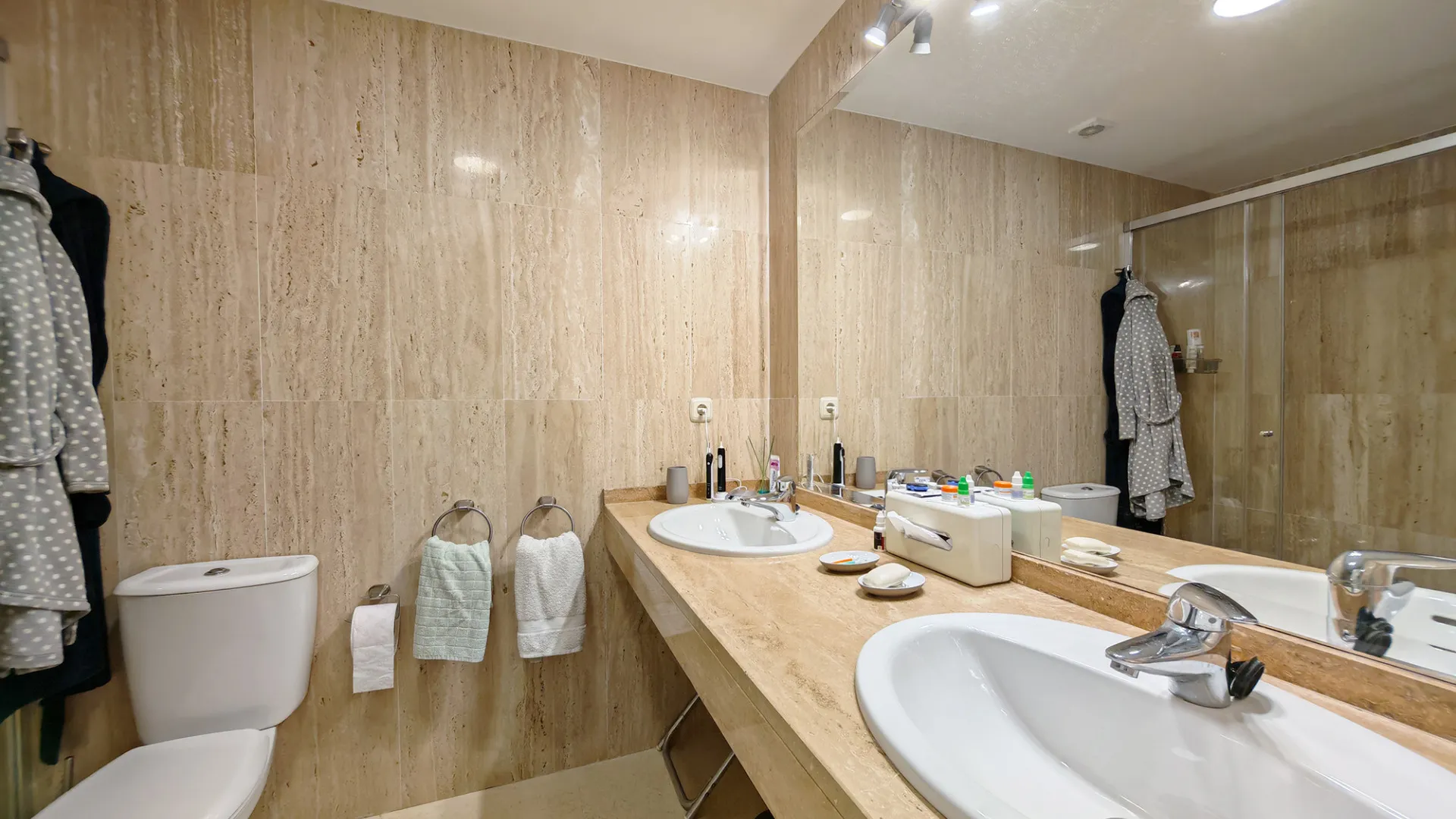 Elviria, apartamento planta baja con 2 dormitorios a la venta