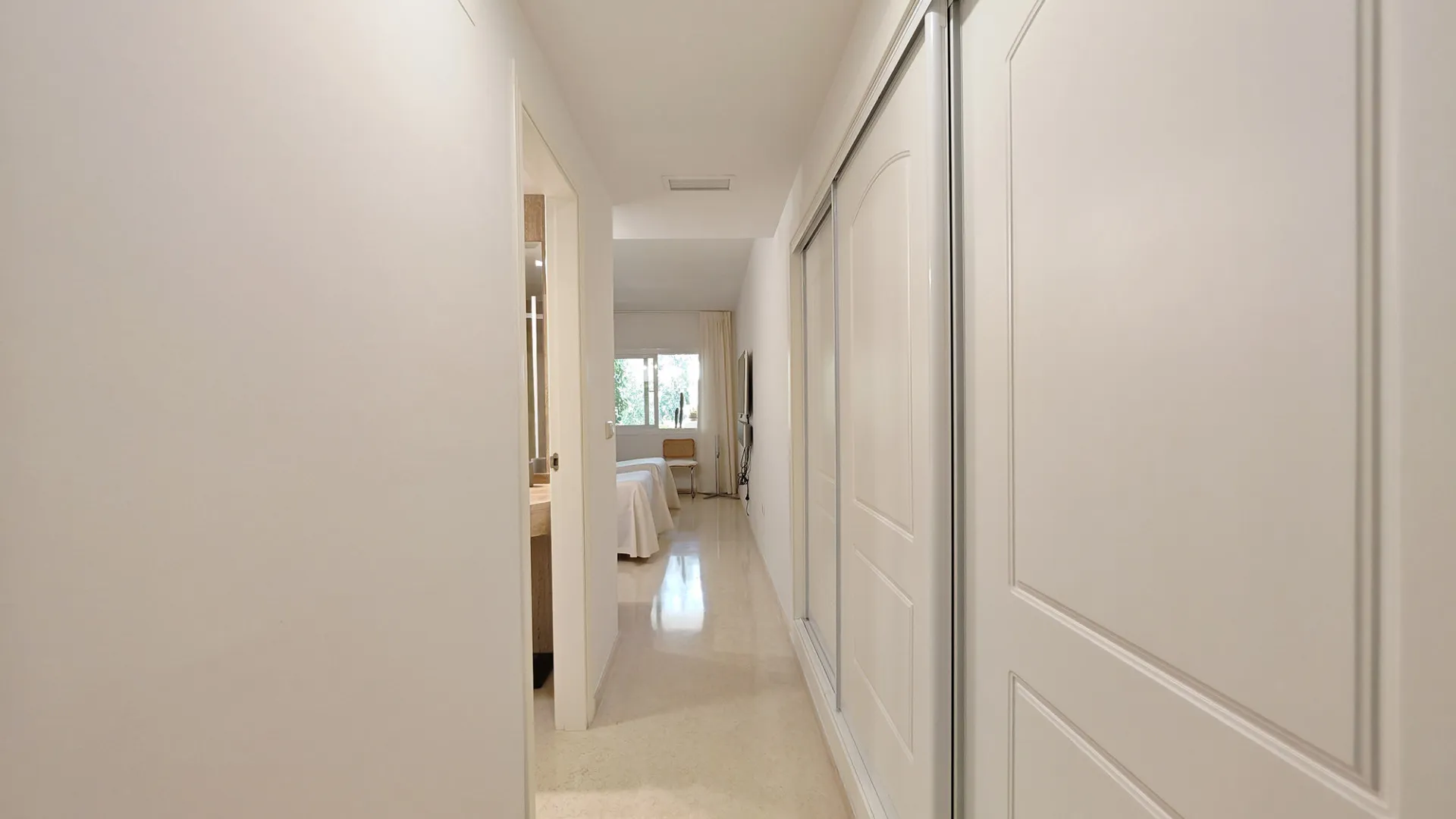 Elviria, apartamento planta baja con 2 dormitorios a la venta