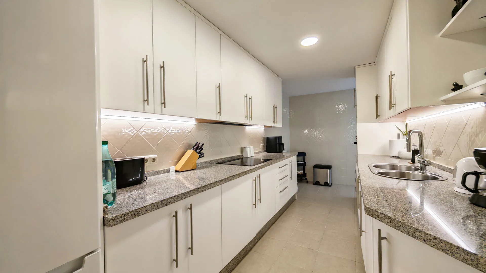 Elviria, apartamento planta baja con 2 dormitorios a la venta