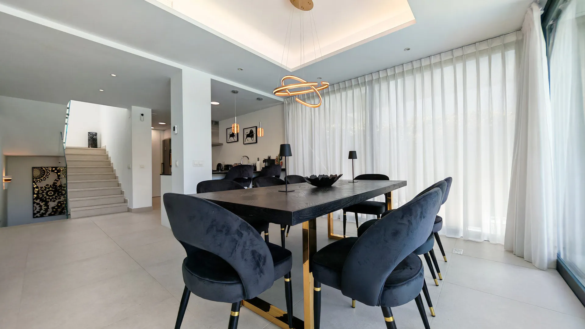 Villa de 5 dormitorios en venta en La Resina Golf