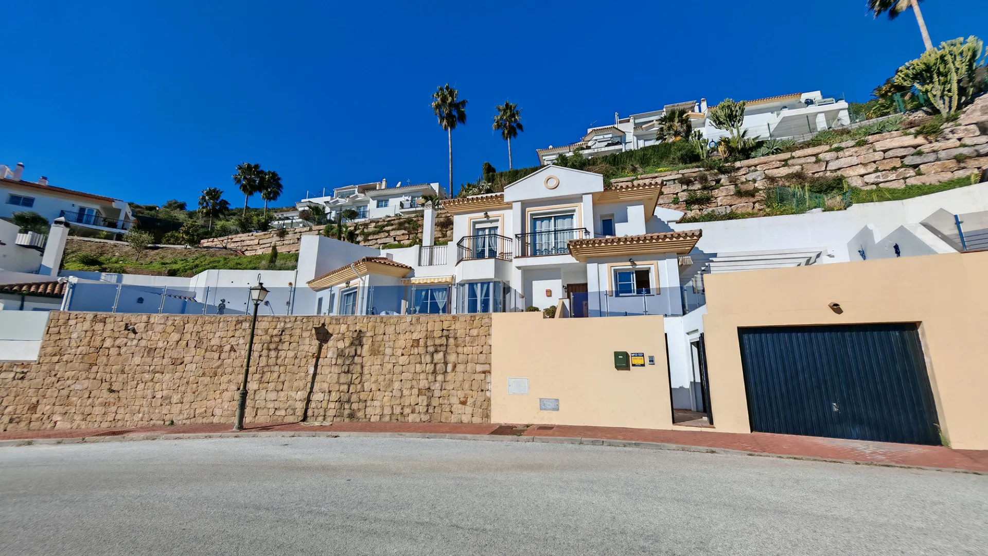 For sale villa in Riviera del Sol