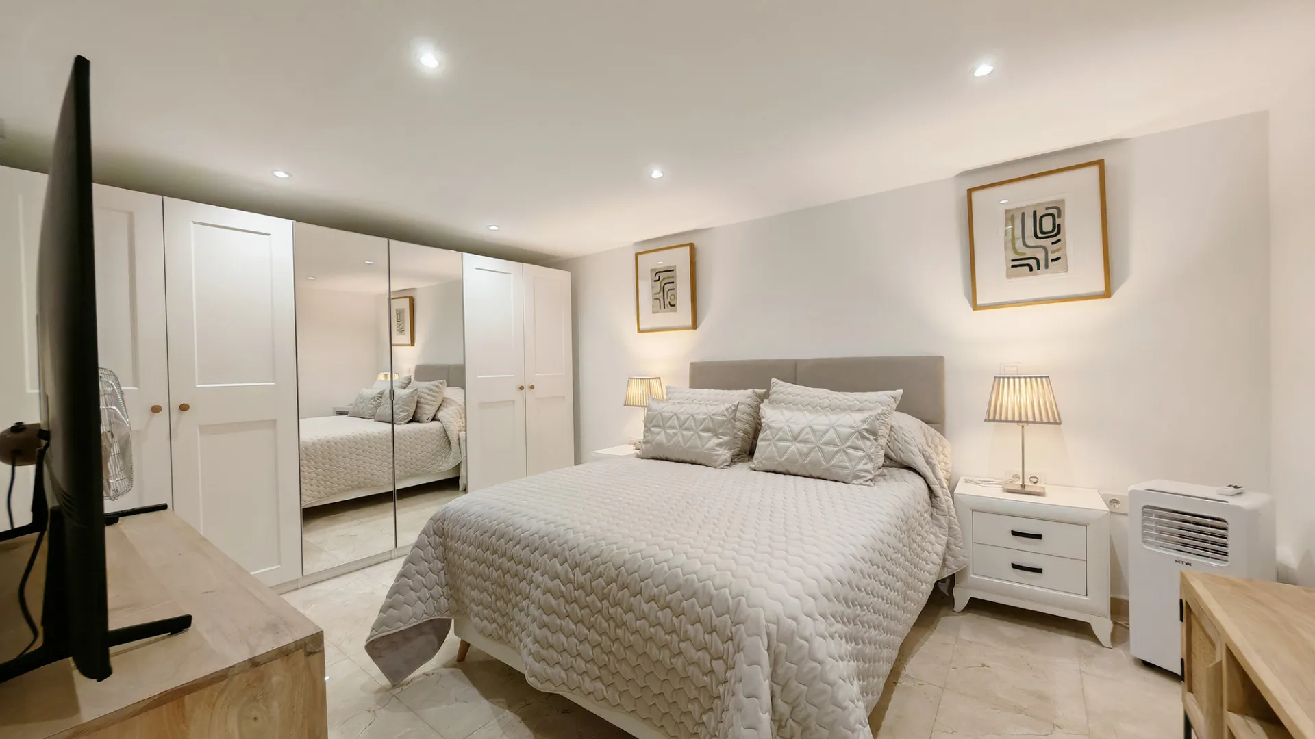 Buy town house in Riviera del Sol with 4 bedrooms