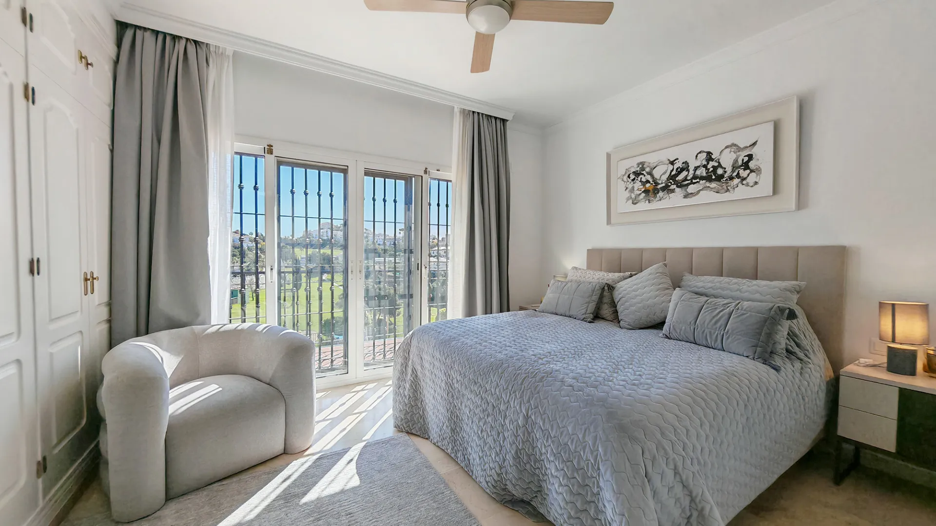 Buy town house in Riviera del Sol with 4 bedrooms
