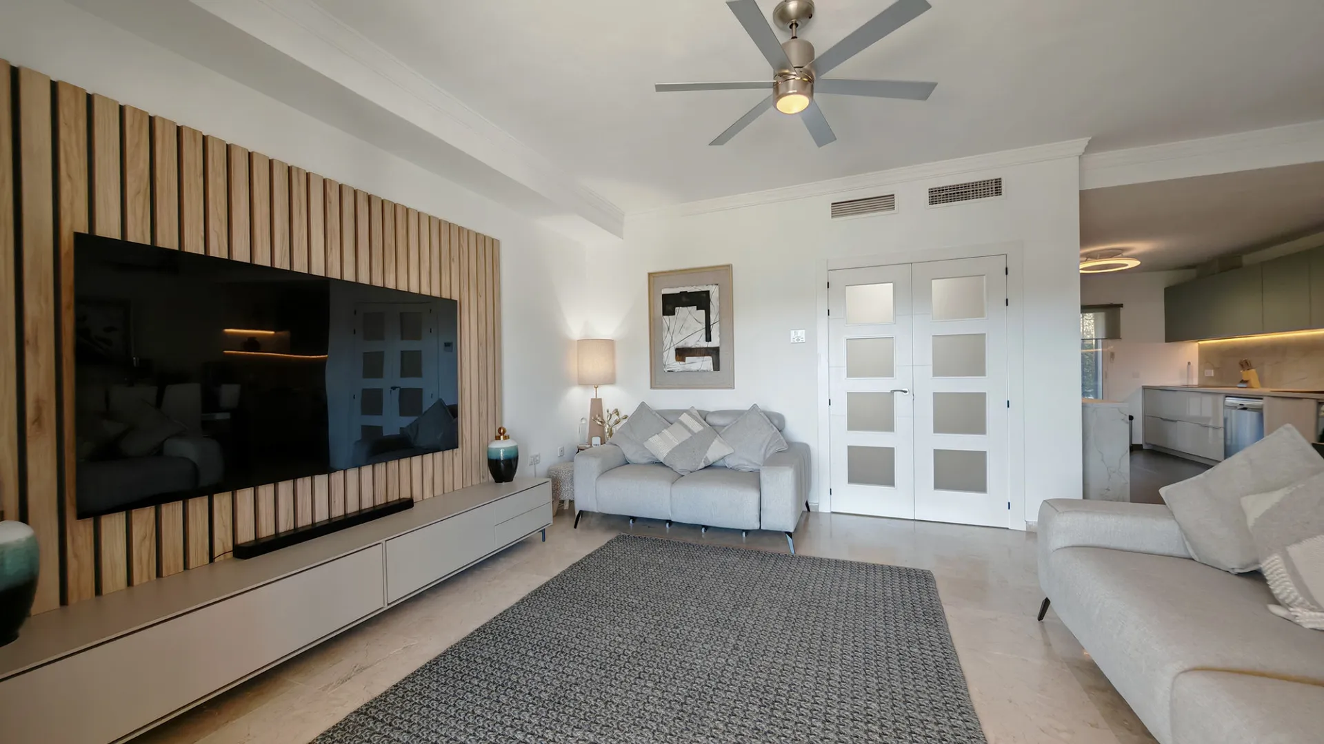 Buy town house in Riviera del Sol with 4 bedrooms