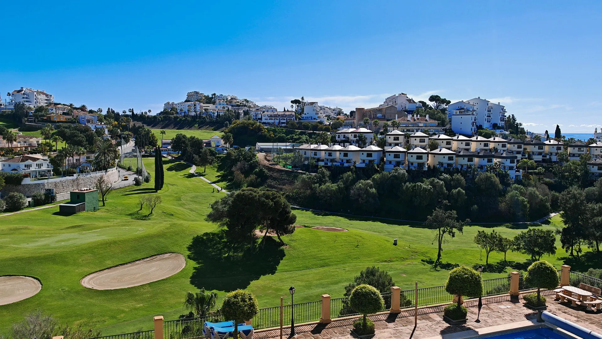 Buy town house in Riviera del Sol with 4 bedrooms