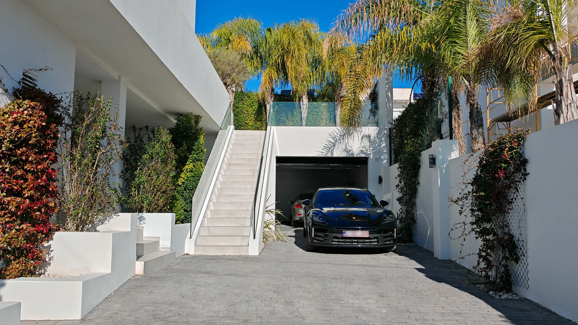 5 bedrooms villa for sale in El Chaparral