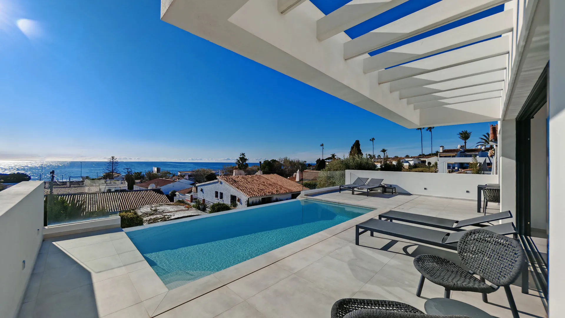 5 bedrooms villa for sale in El Chaparral