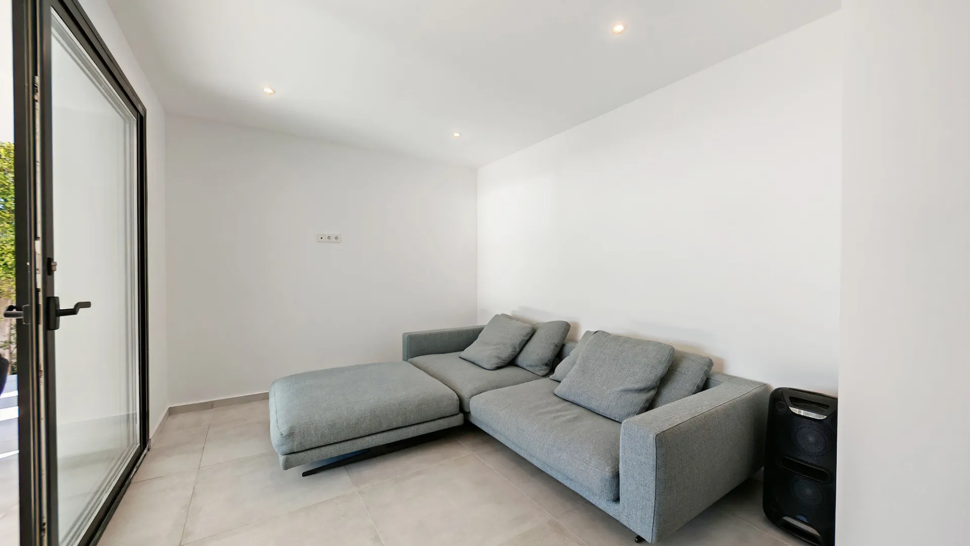 5 bedrooms villa for sale in El Chaparral