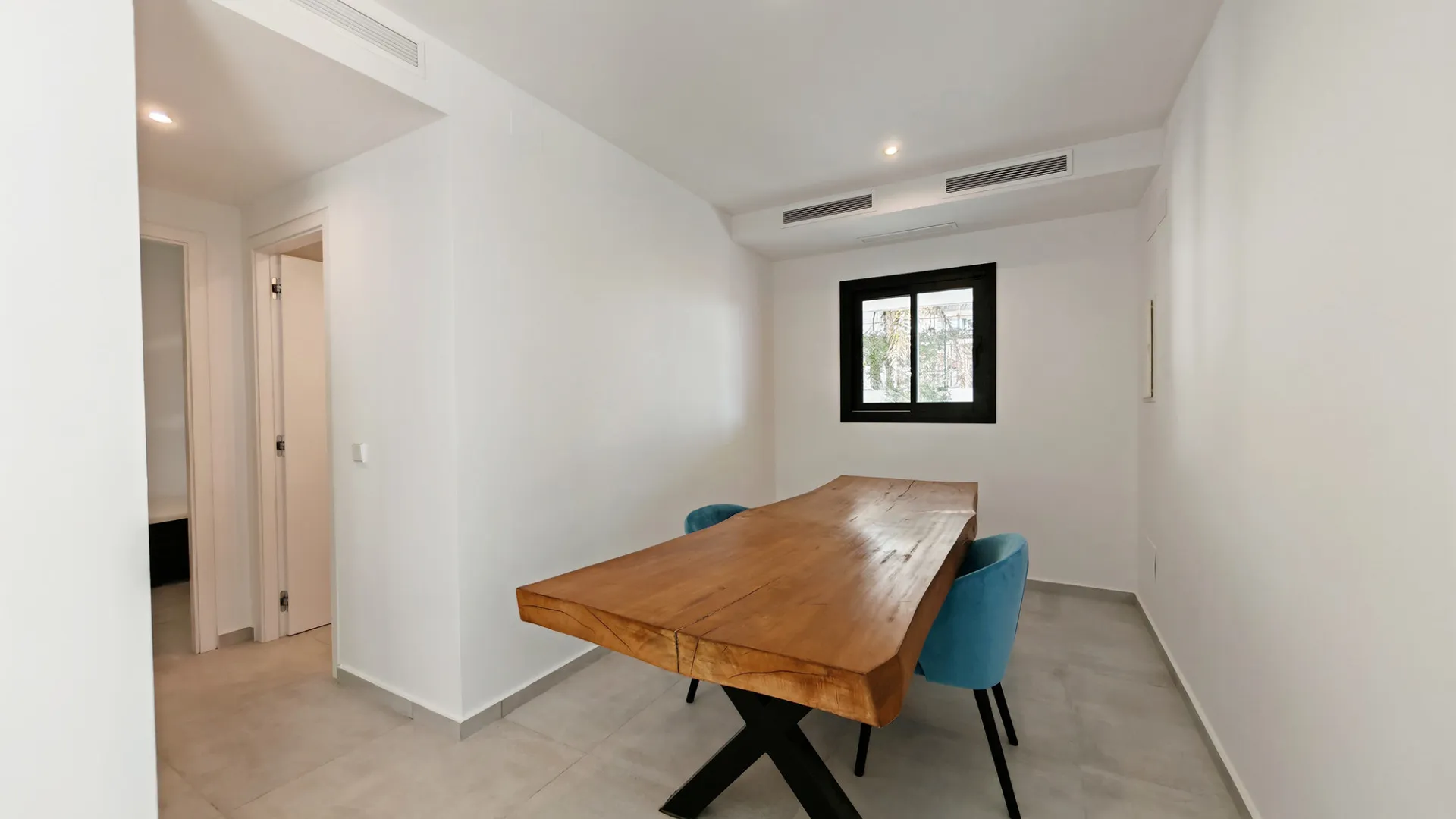 5 bedrooms villa for sale in El Chaparral