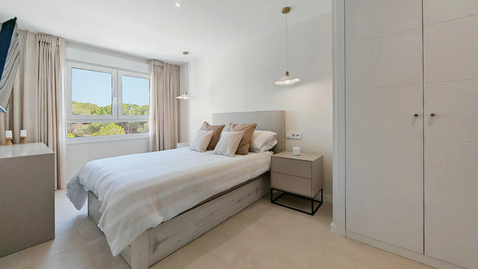 Se vende adosado de 4 dormitorios en Cala de Mijas