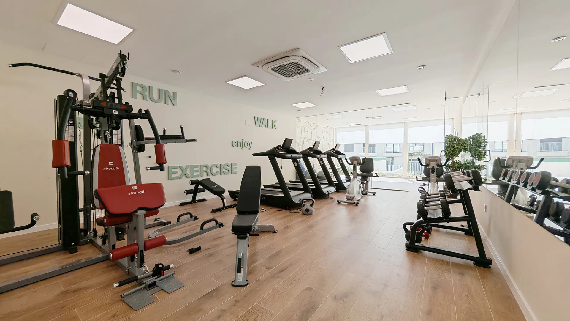 Se vende adosado de 4 dormitorios en Cala de Mijas