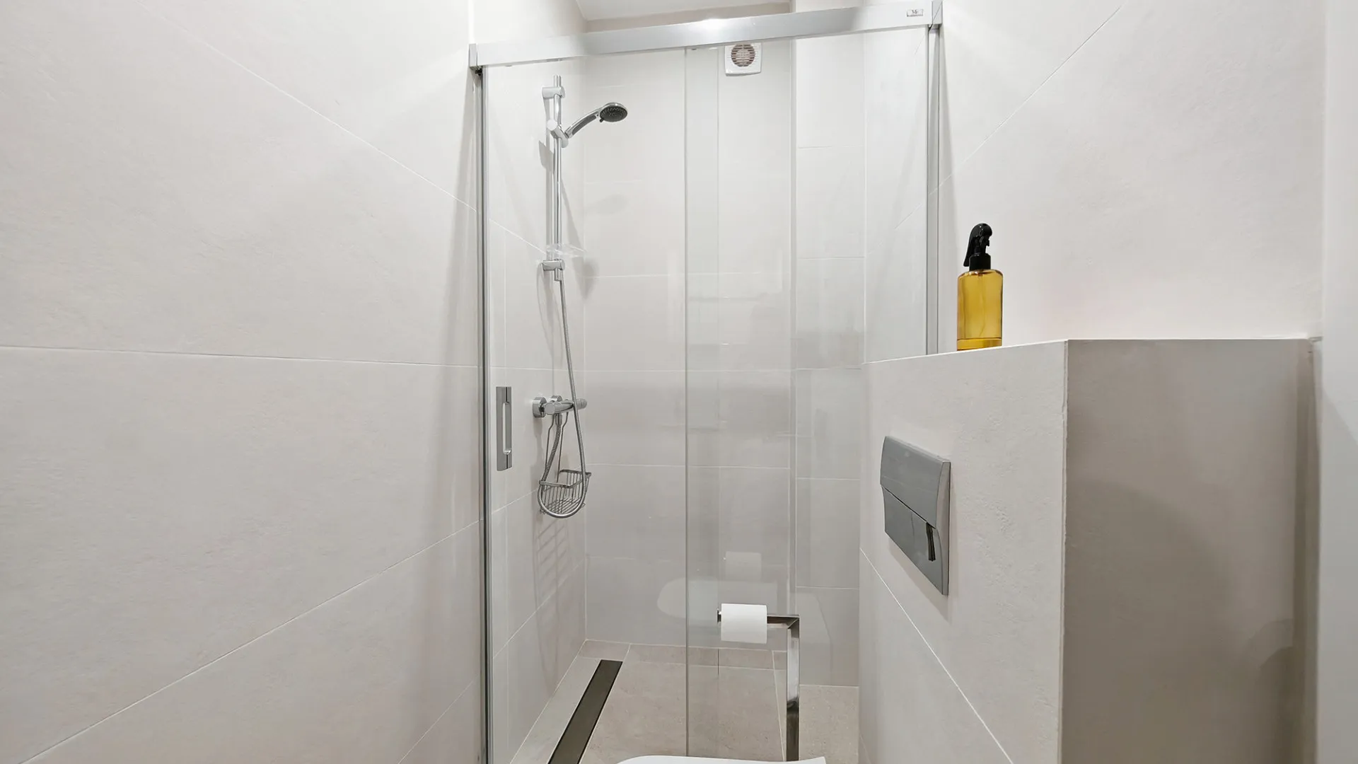 Villa in Las Chapas for sale