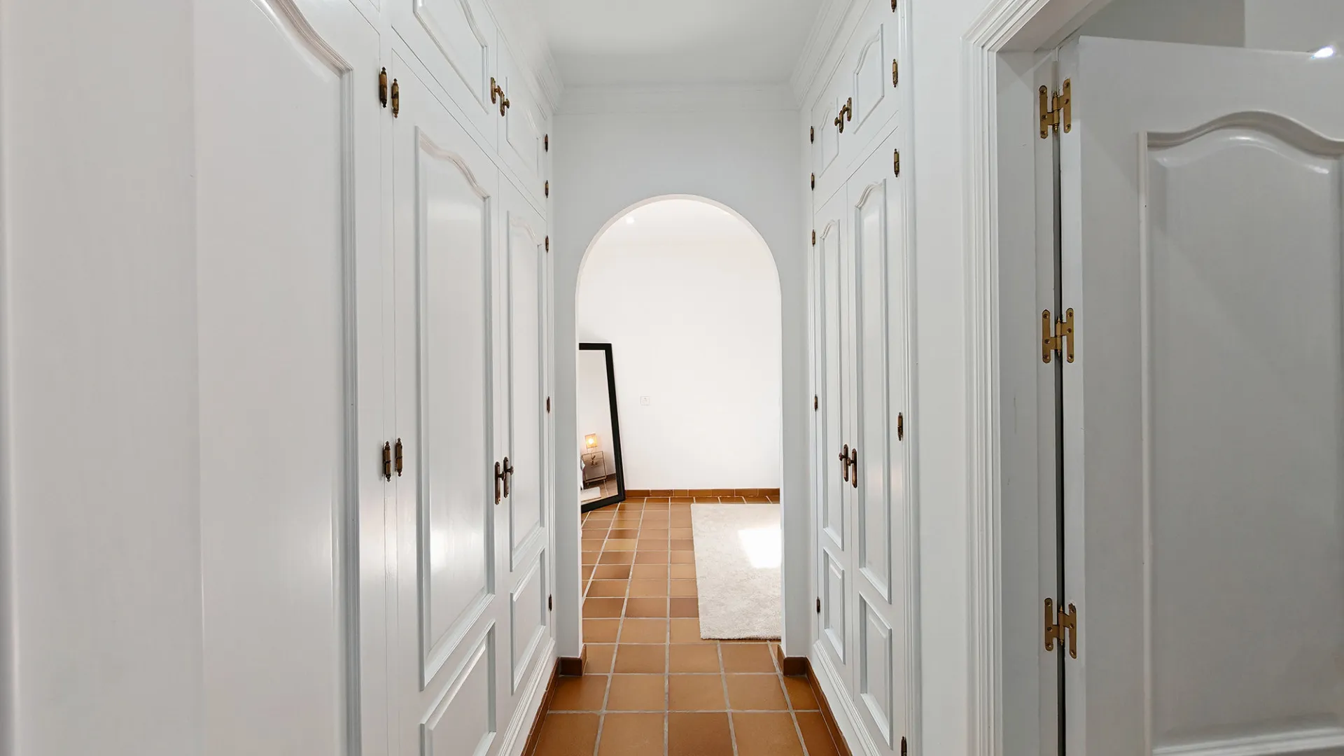 Villa in Las Chapas for sale