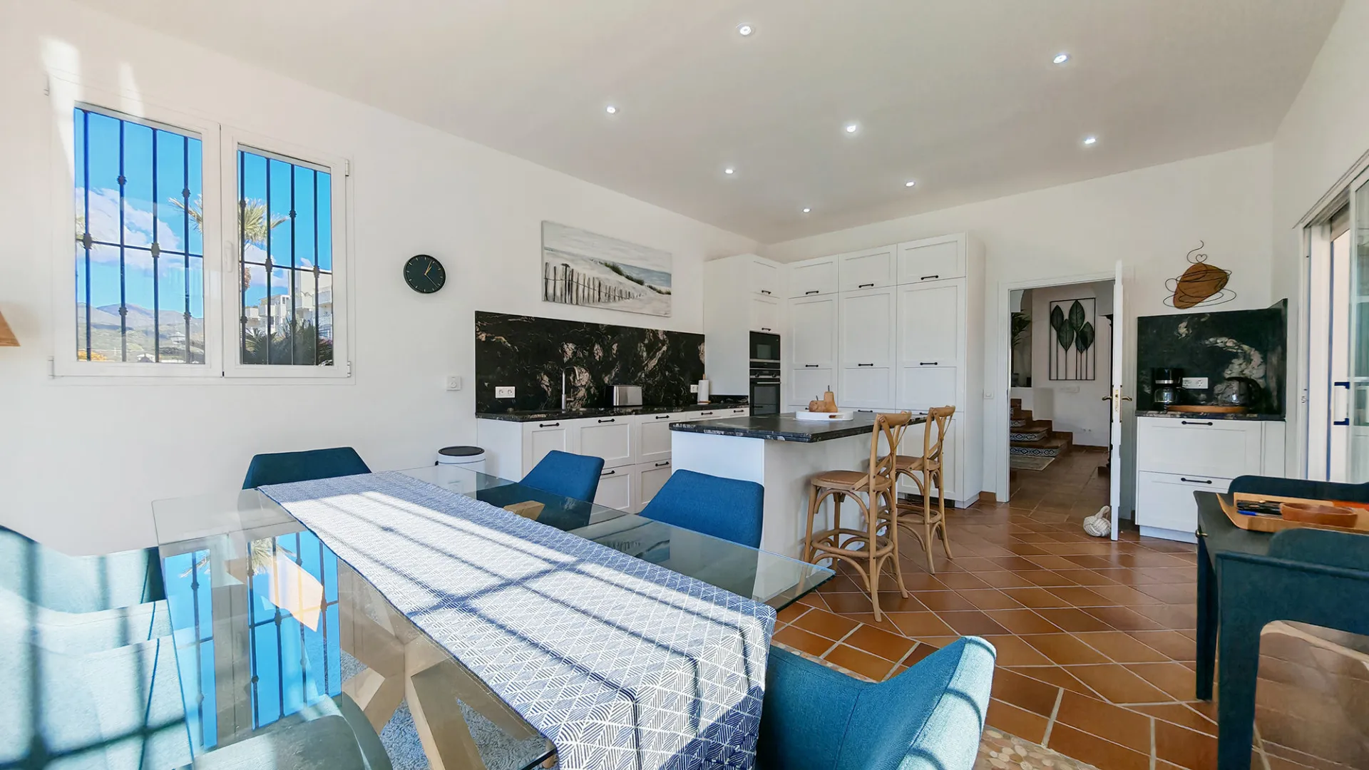 Villa in Las Chapas for sale