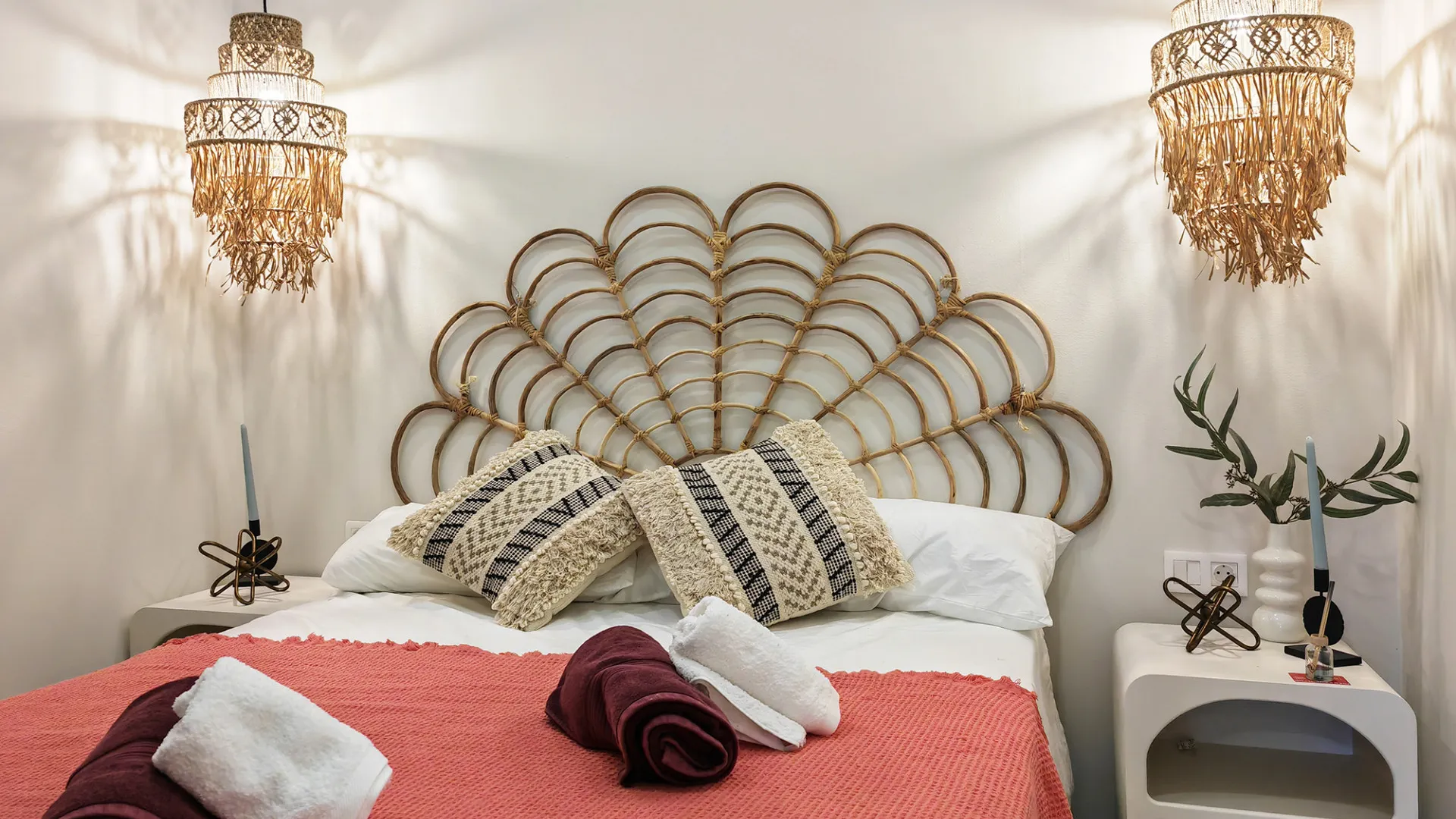 Apartamento planta baja con 2 dormitorios a la venta en Calahonda Playa