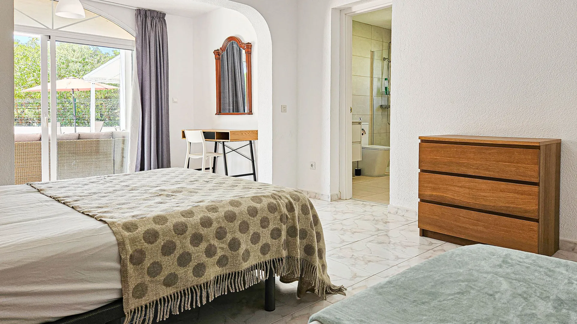 Se vende villa en Riviera del Sol de 4 dormitorios