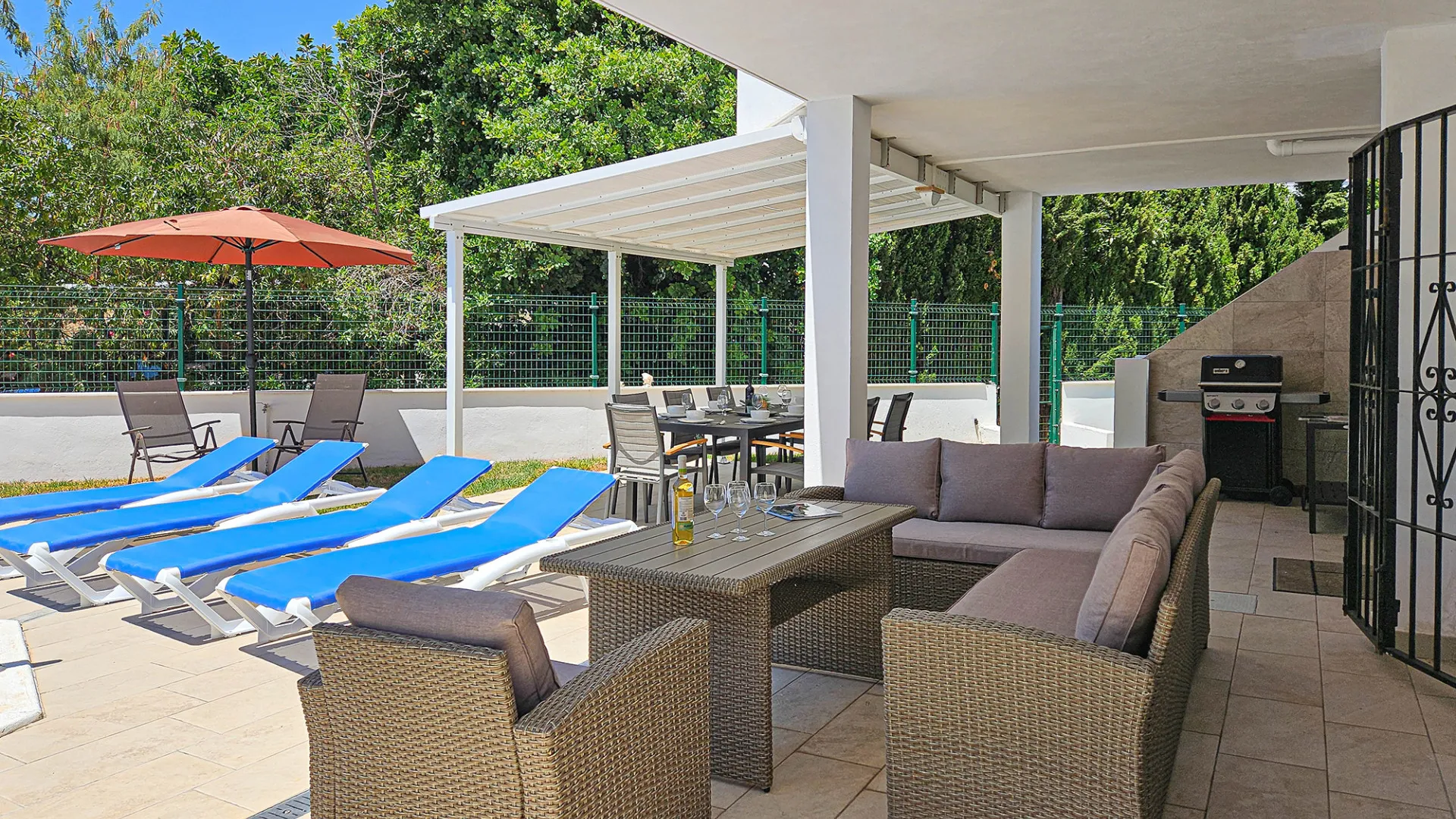 Se vende villa en Riviera del Sol de 4 dormitorios