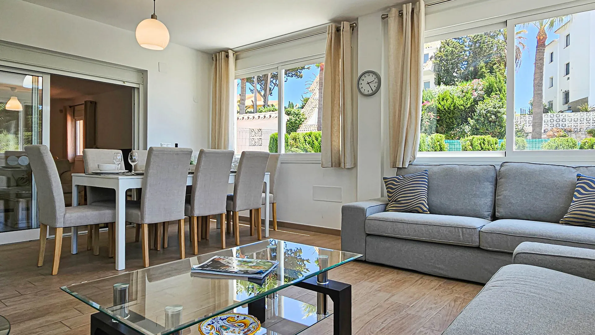 Se vende villa en Riviera del Sol de 4 dormitorios