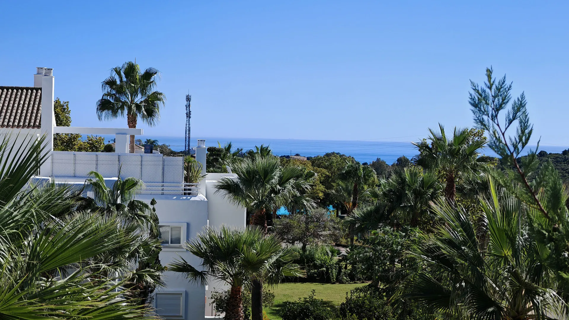 For sale ground floor apartment in Alcazaba Lagoon with 2 bedrooms