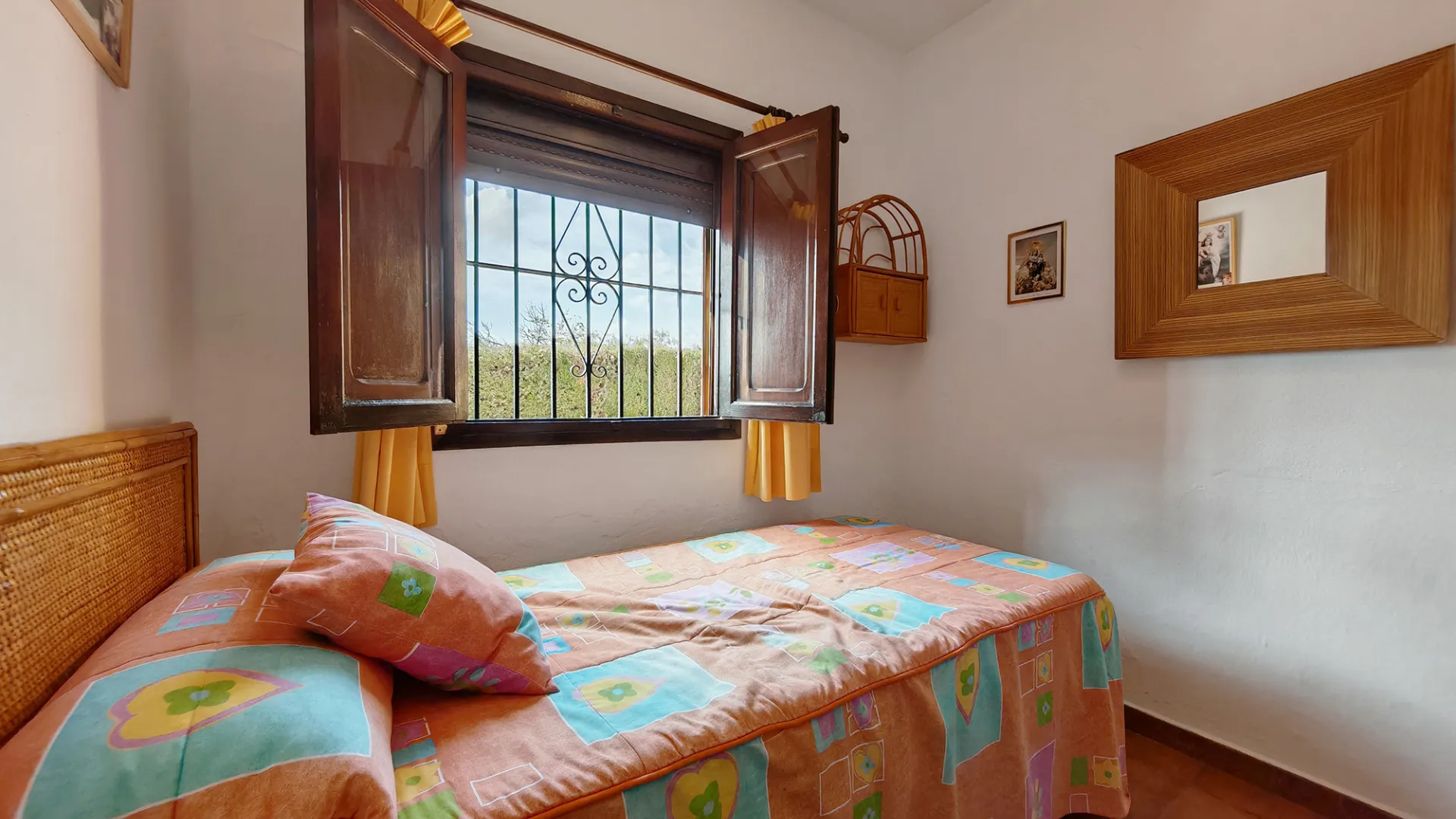 3 bedrooms finca for sale in Guadalobon