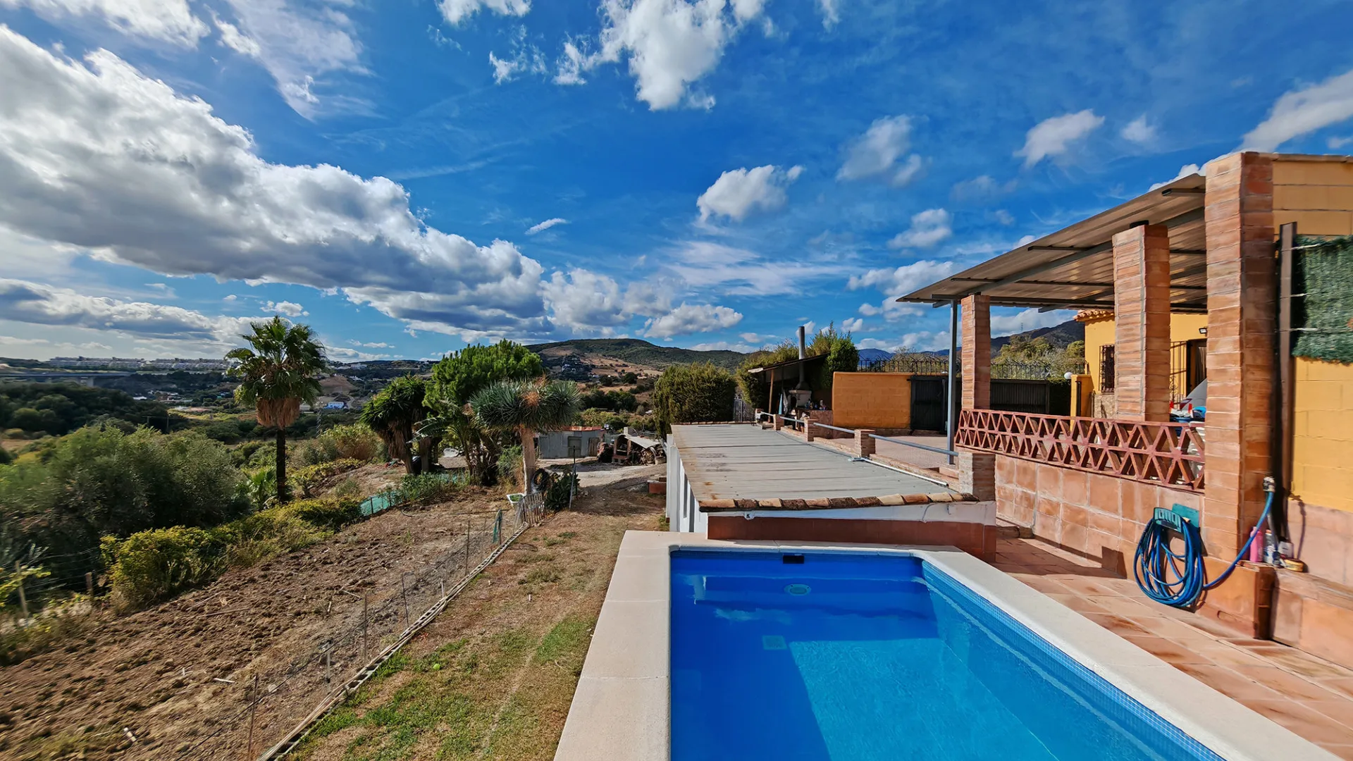 3 bedrooms finca for sale in Guadalobon