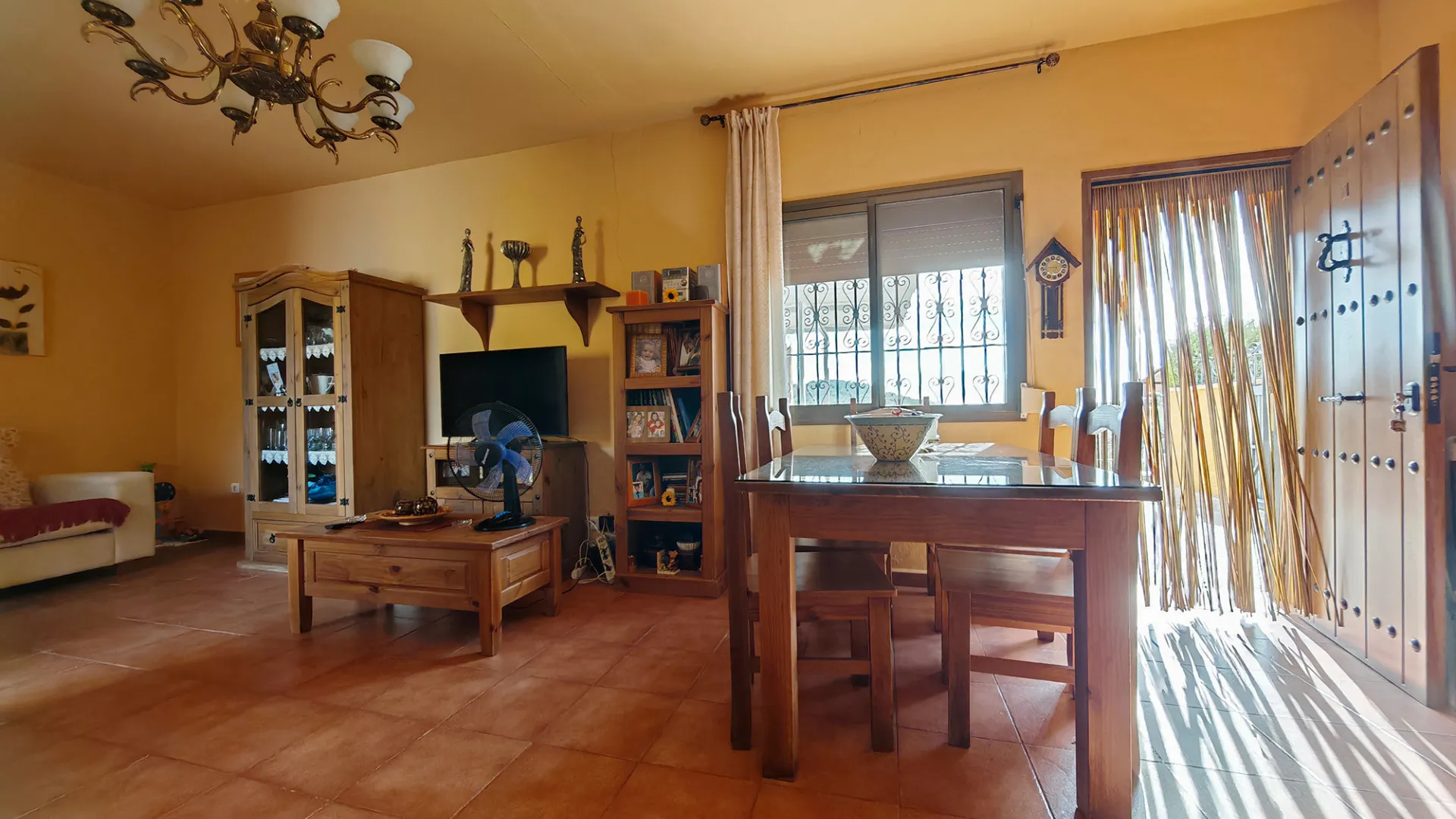 3 bedrooms finca for sale in Guadalobon