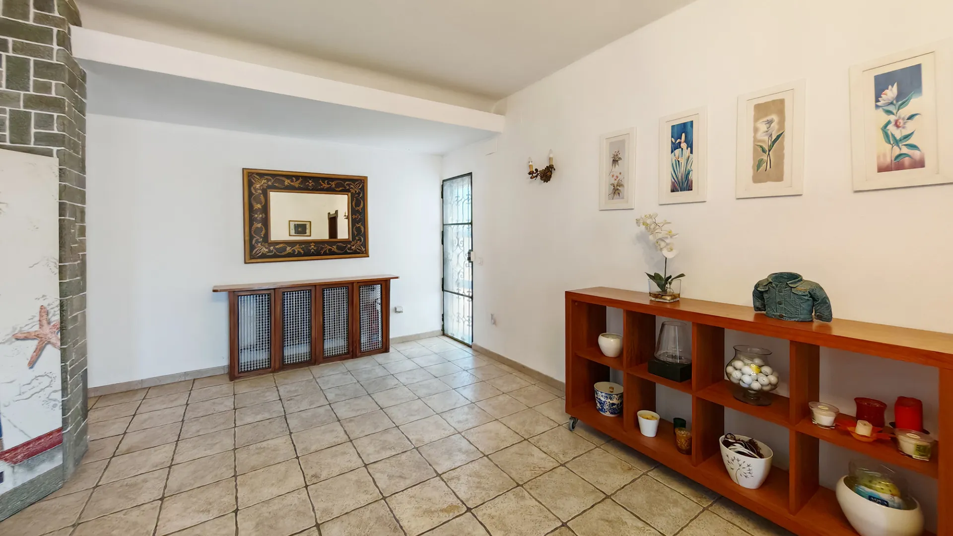 Marbella Ciudad, villa a la venta con 12 dormitorios