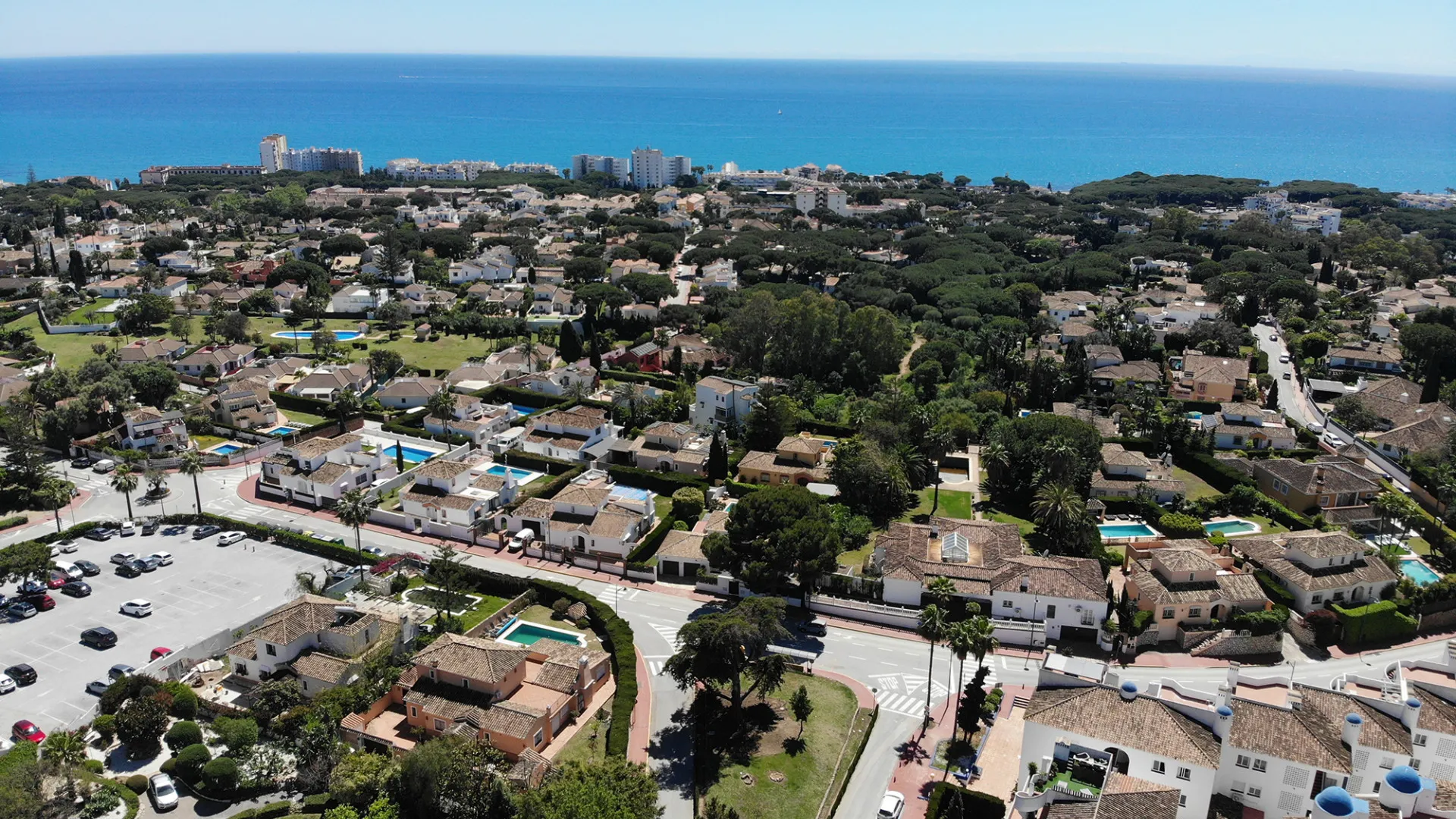 Villa for sale in Calahonda