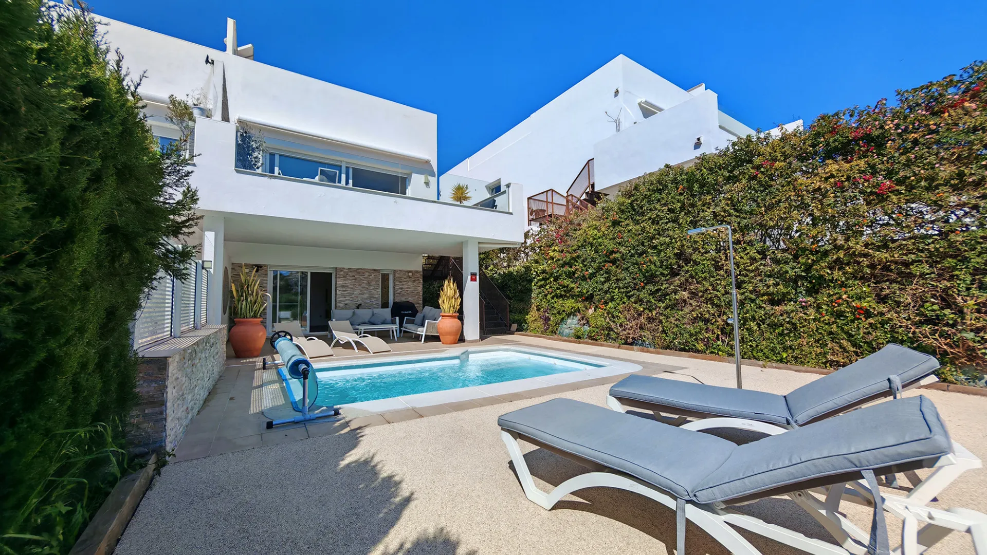 Semi detached villa for sale in Riviera del Sol