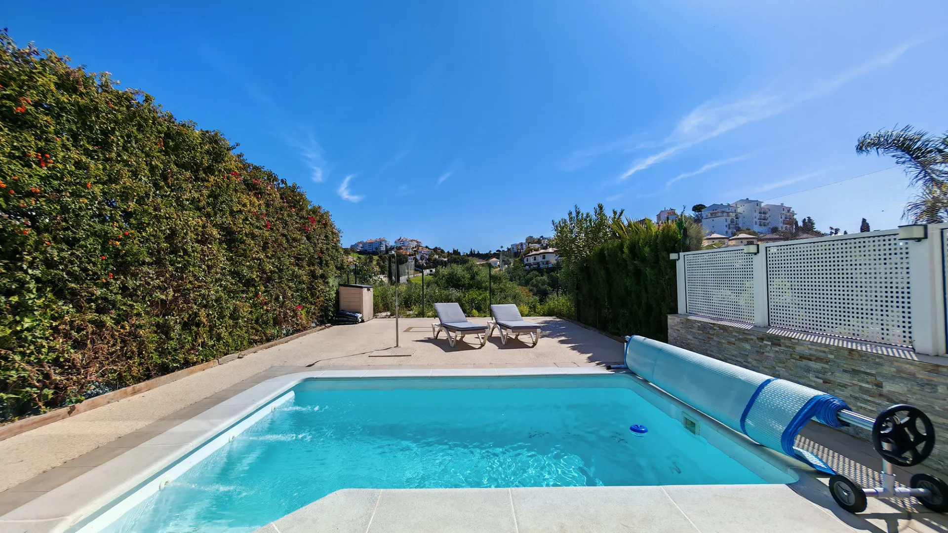 Semi detached villa for sale in Riviera del Sol