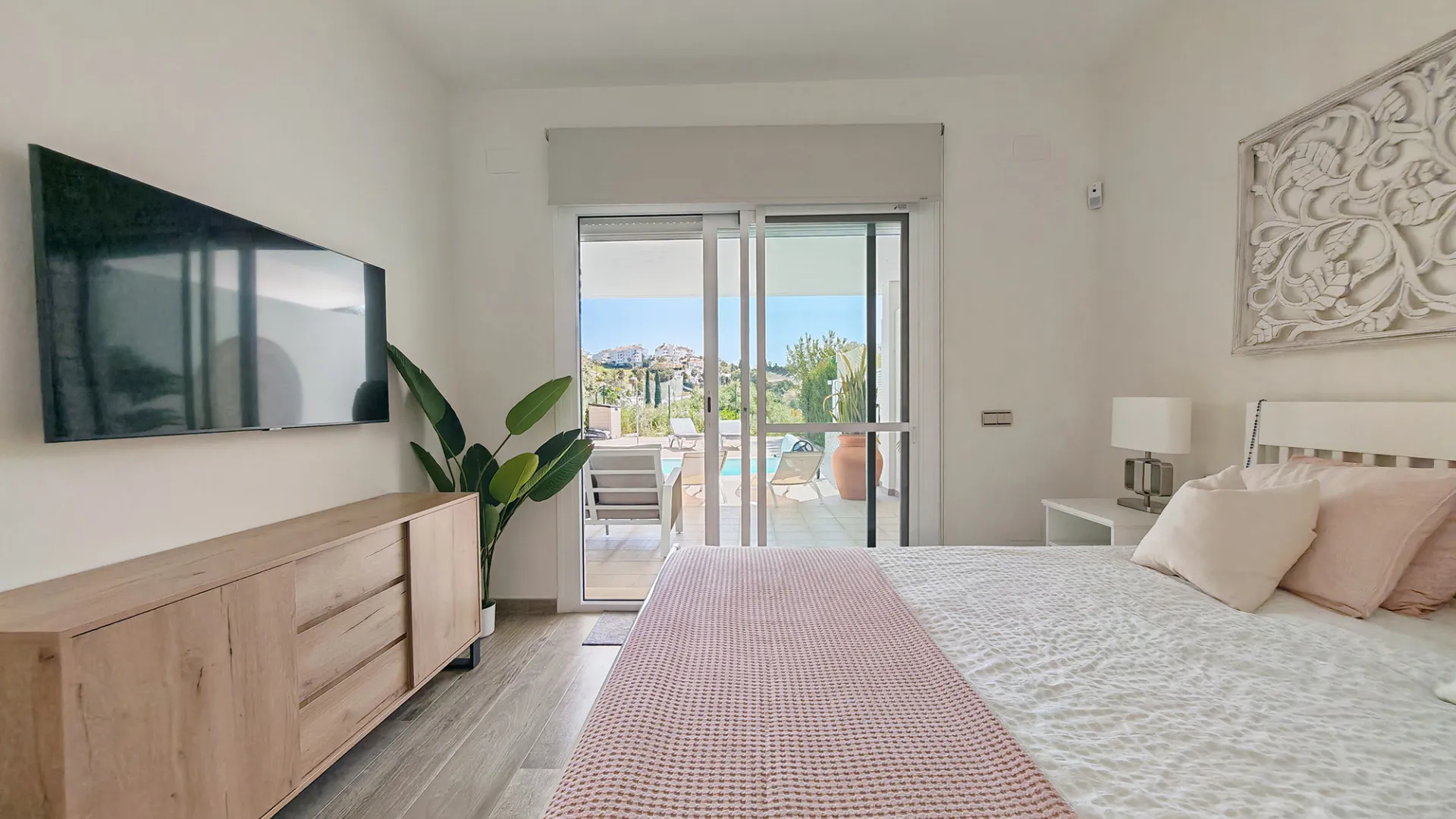 Semi detached villa for sale in Riviera del Sol