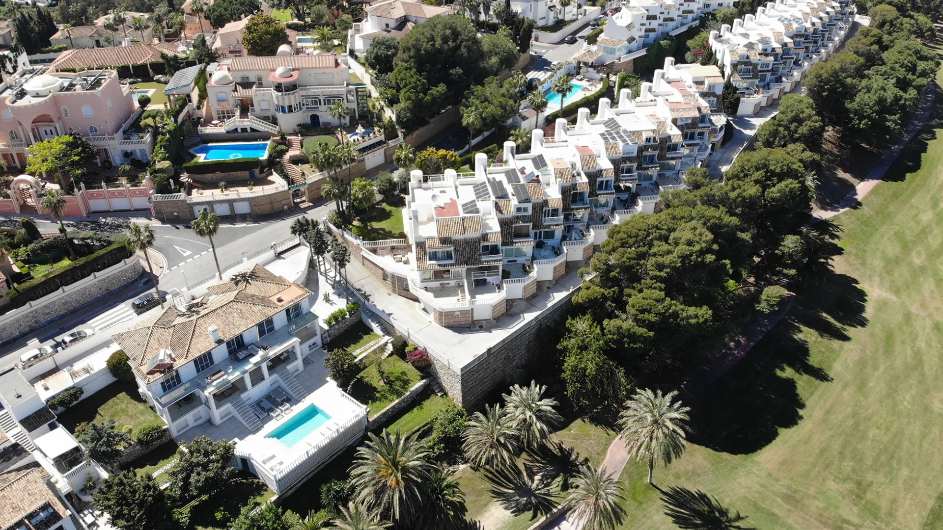 Semi detached villa for sale in Benalmadena