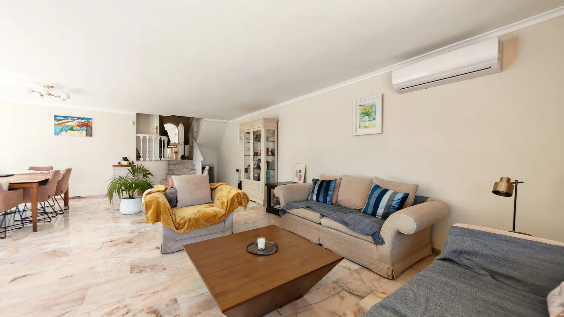 Semi detached villa for sale in Benalmadena