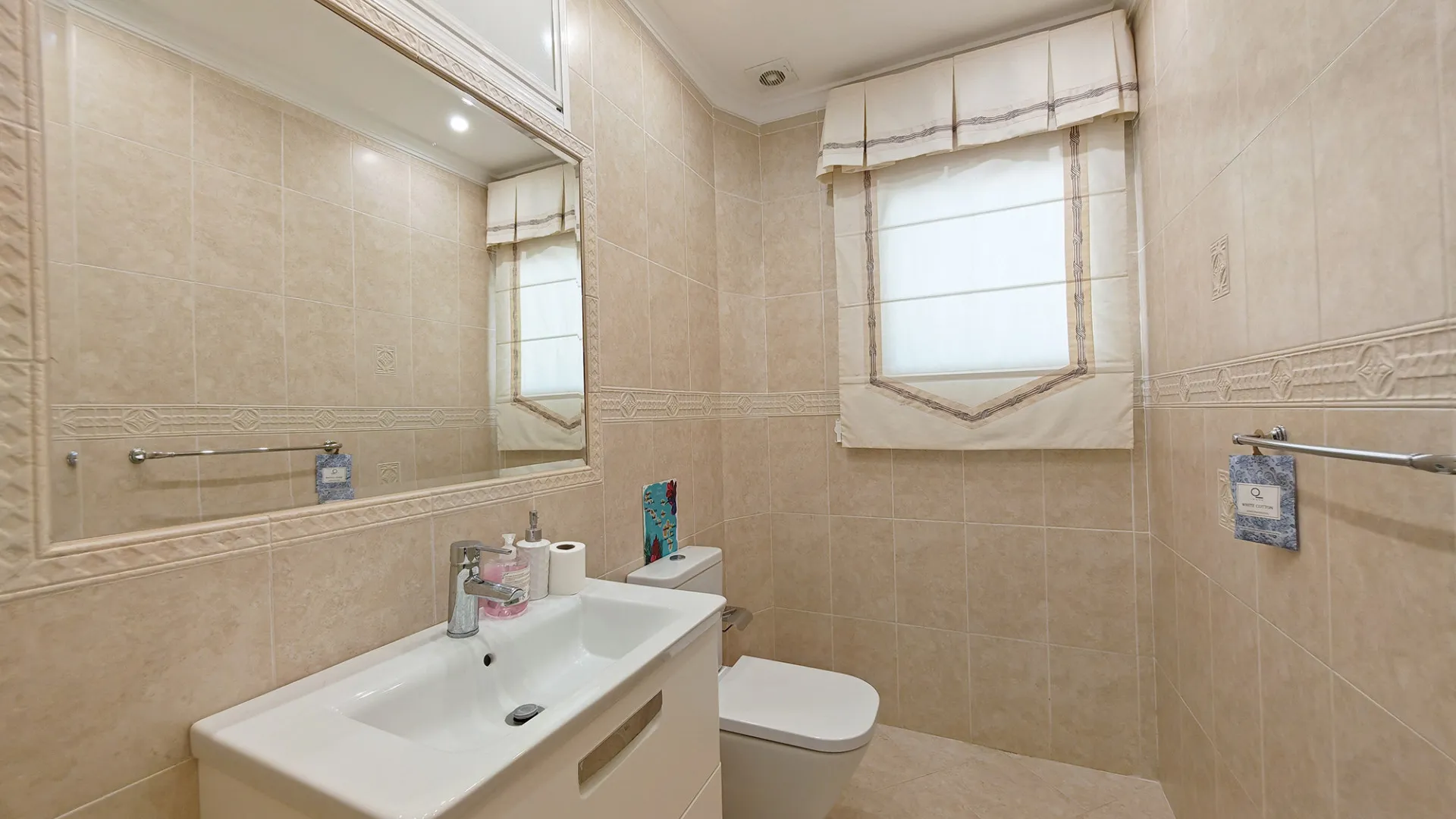 Semi detached villa for sale in Benalmadena